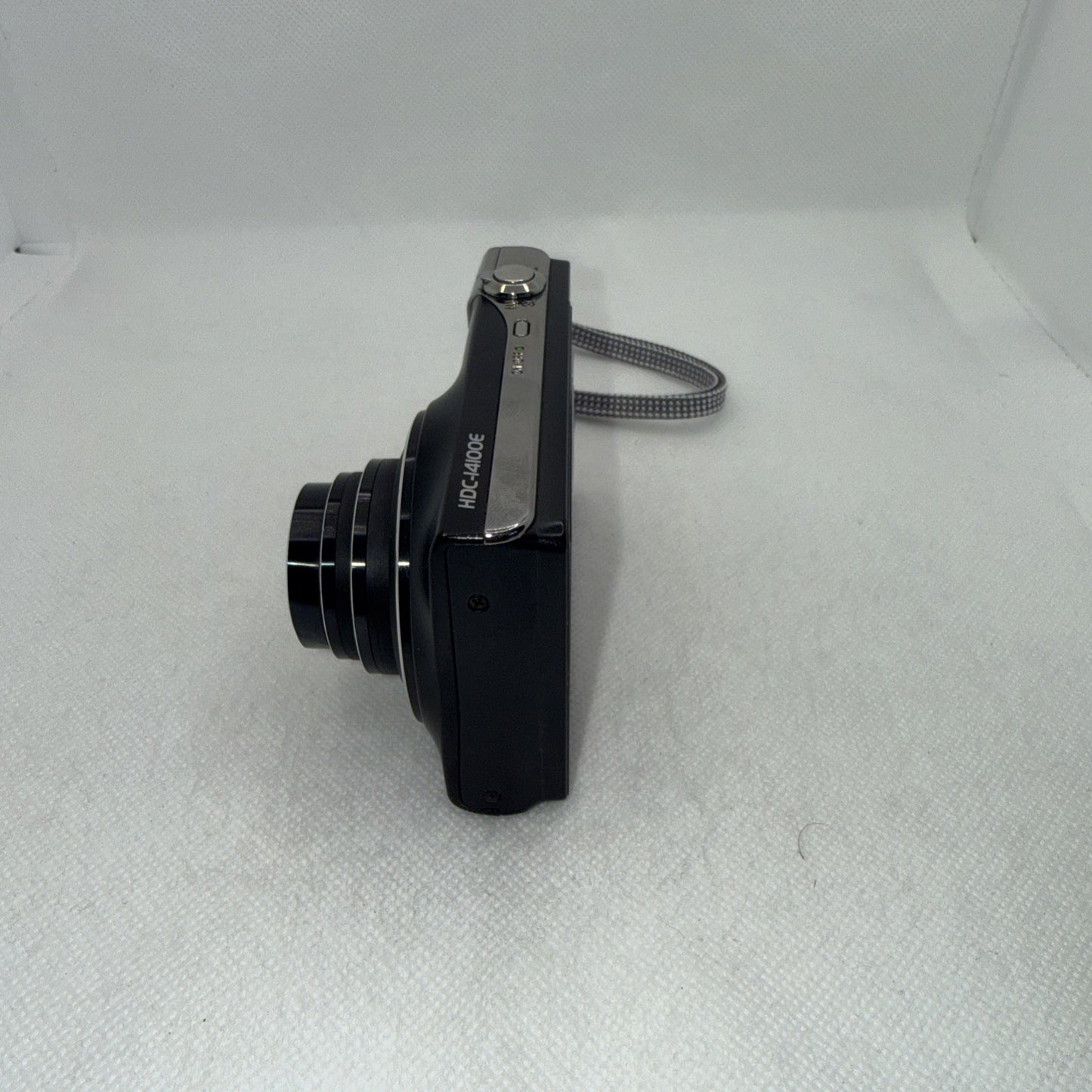 Y2K Digicam Hitachi Digital Camera HDC-14100E 14.1MP Tested + Charger Battery SD6