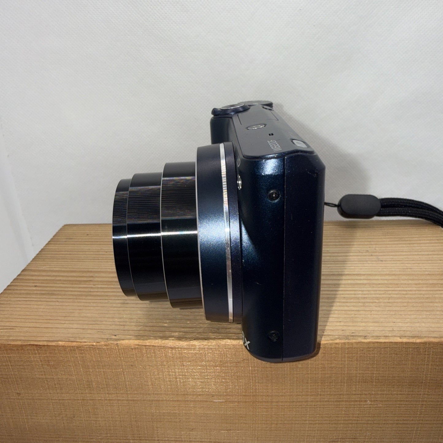 Samsung WB200F 14.2MP Digital Camera WiFi Tested Working + Charger Battery 8GB