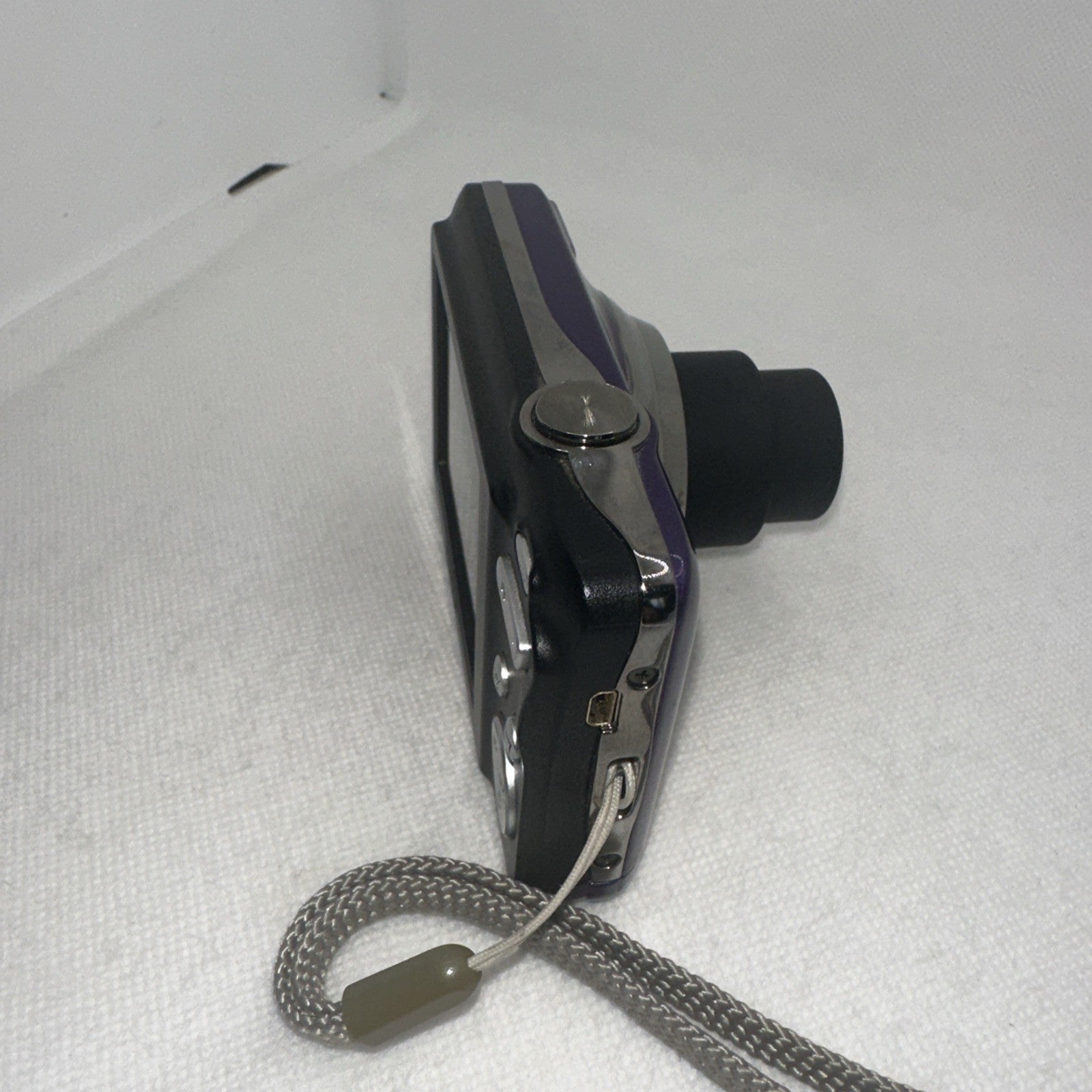 Fujifilm Finepix JV300 14MP Digital Camera Purple Tested + Charger Battery 16GB4