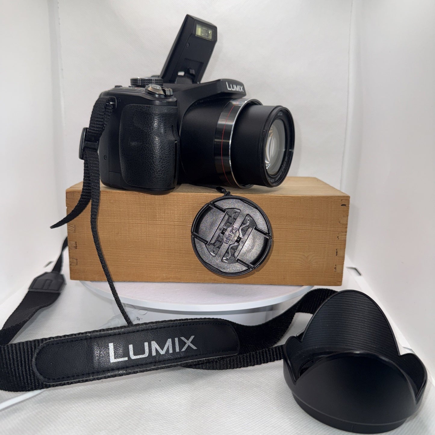 Panasonic Lumix DMC-FZ48 Digital Camera 12.1 MP 24x Optical Tested + Accessories
