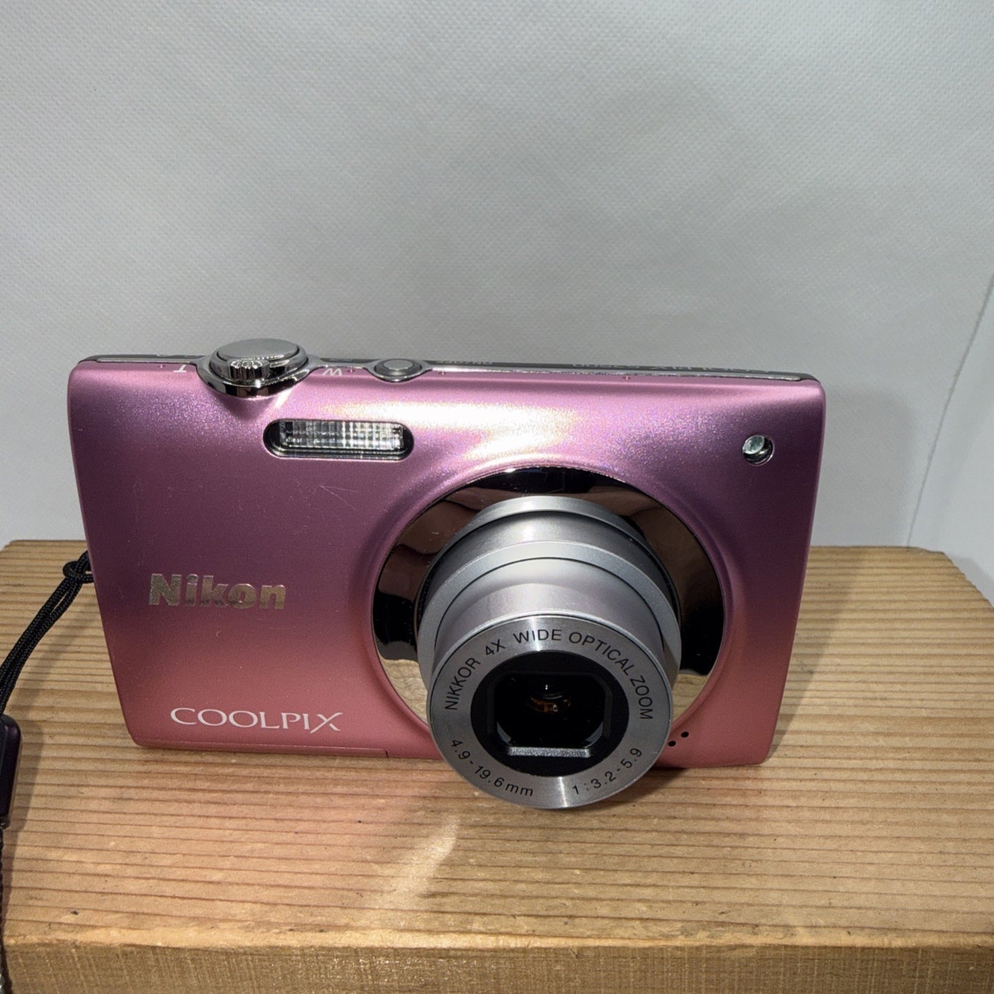 Nikon Coolpix S2500 Pink 12MP Digital Camera Tested + Charger Battery 8GB Boxed