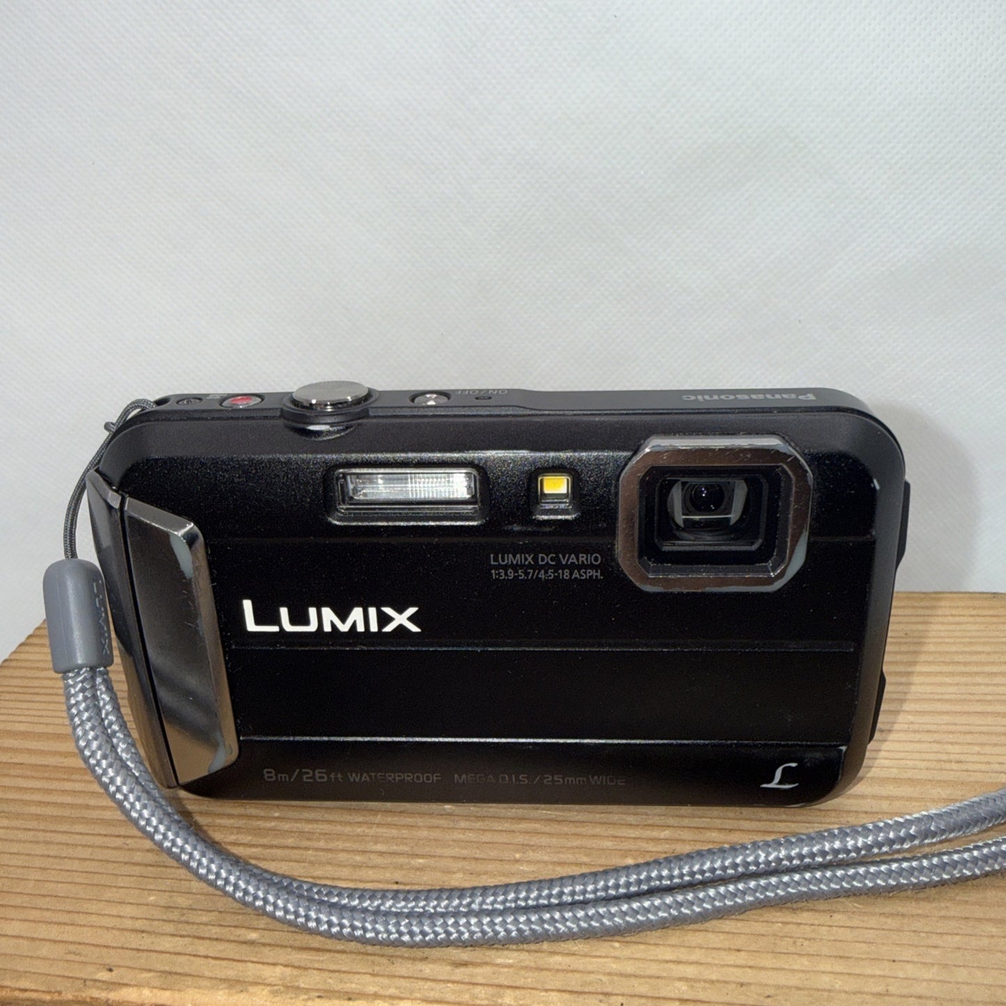 Panasonic Lumix DMC-FT30 16MP Digital Camera Working + Charger Battery Case 16GB