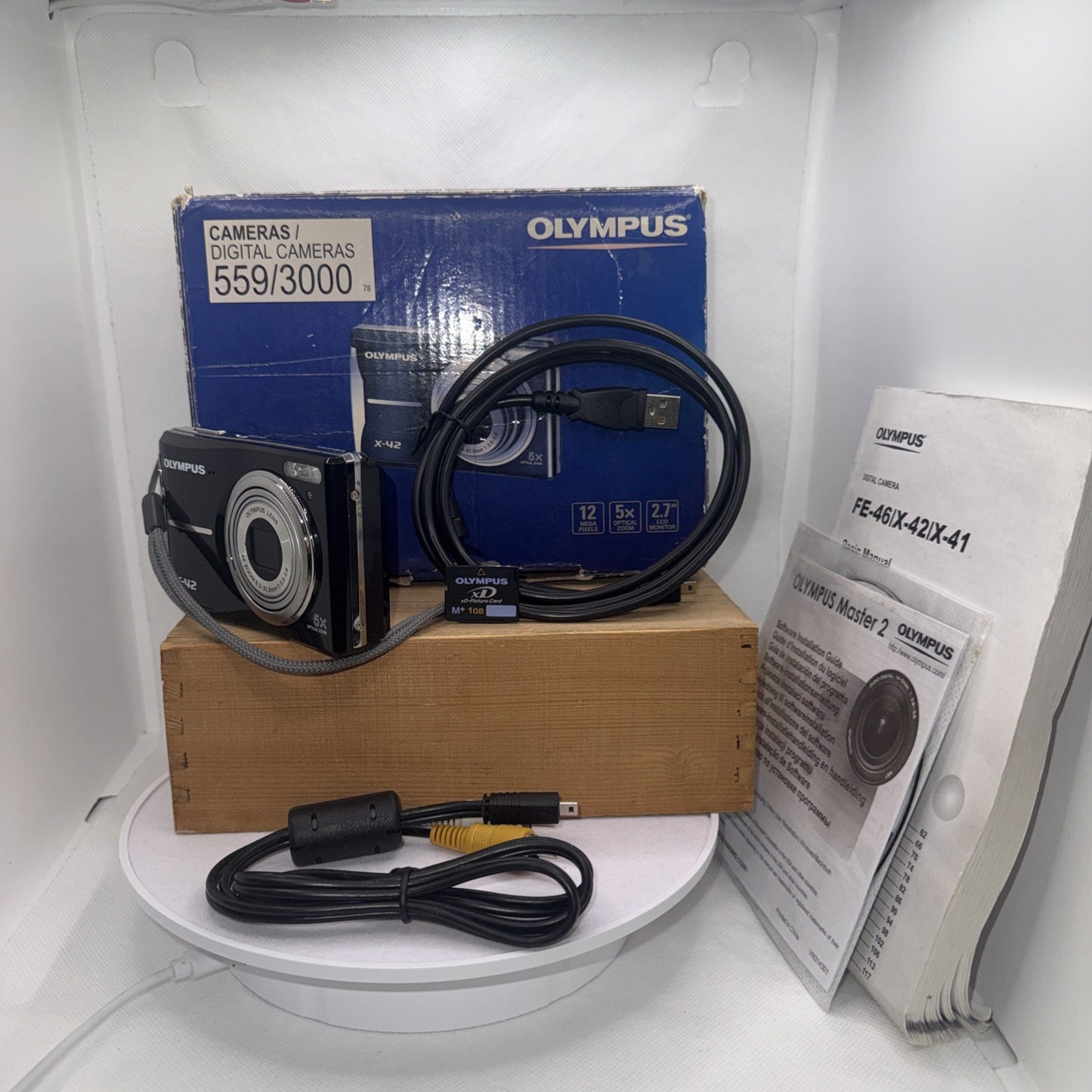 Olympus X-42 Digital Camera 12MP Tested Boxed Plus 1GB XD Card And USB Cable
