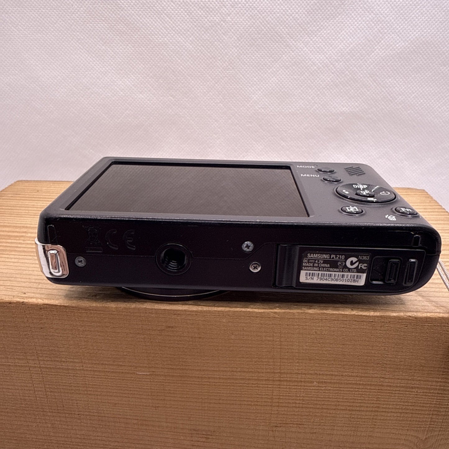 Samsung PL210 14.2MP Digital Camera Tested Working + Charger Battery 16GB SD