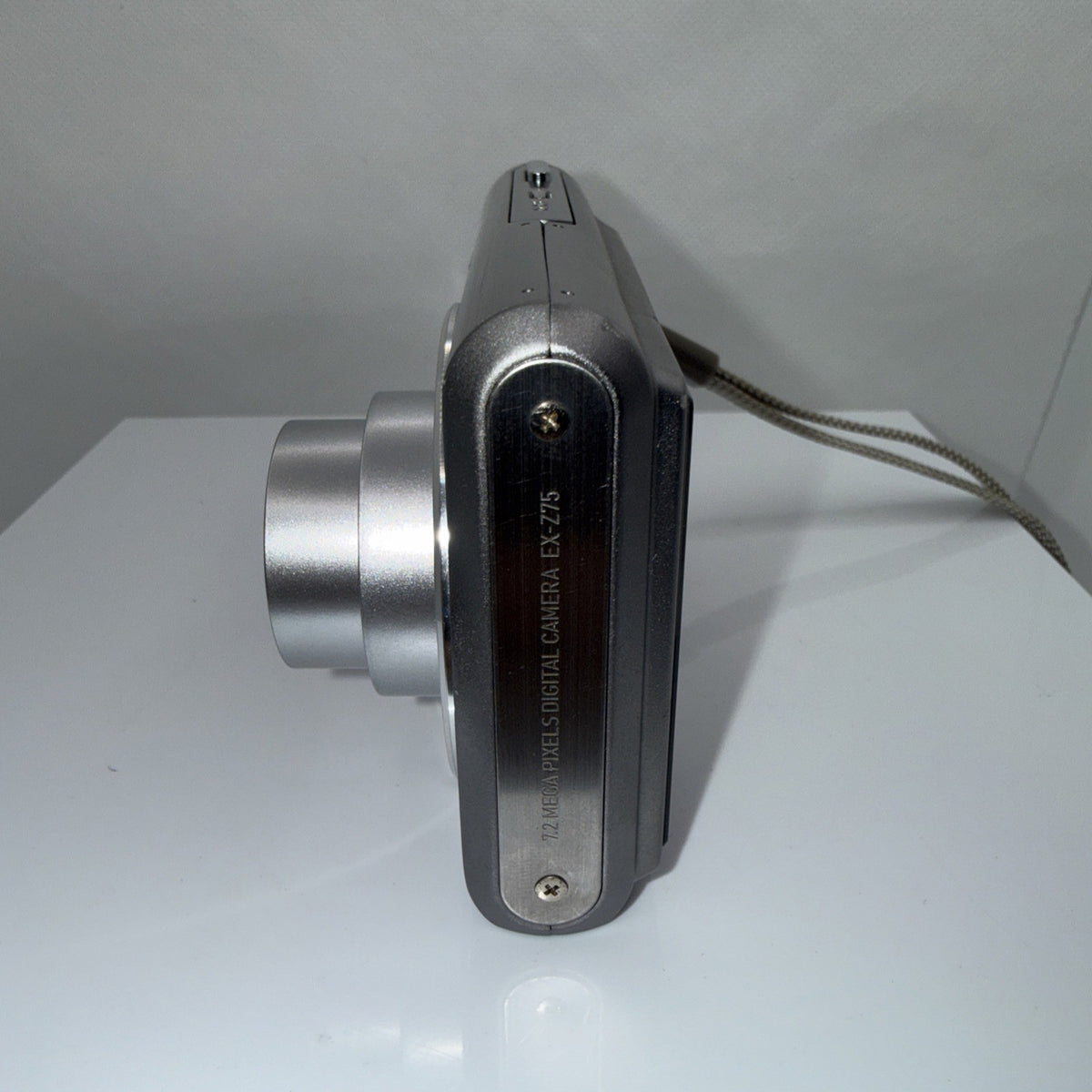 Casio Exilim EX-Z75 7.2MP Digital Camera Tested Working Full Kit Ready To Use
