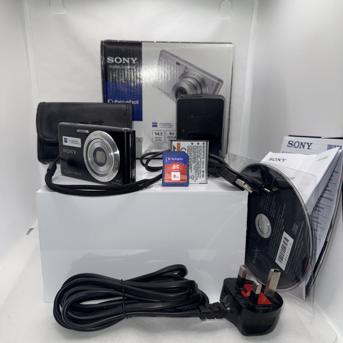 Sony Cyber-shot DSC-W530 Digital Camera 14.1MP Boxed Tested + Accessories 8GB