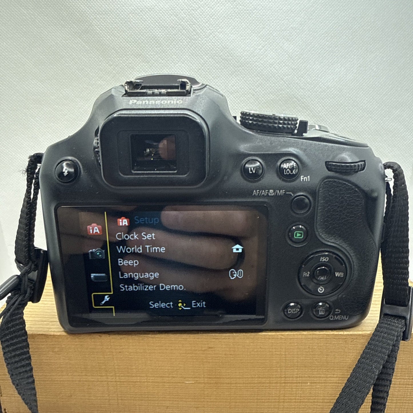 Panasonic Lumix DMC-FZ72 16.1MP Digital Bridge Camera *Minor Lens Issue - Tested