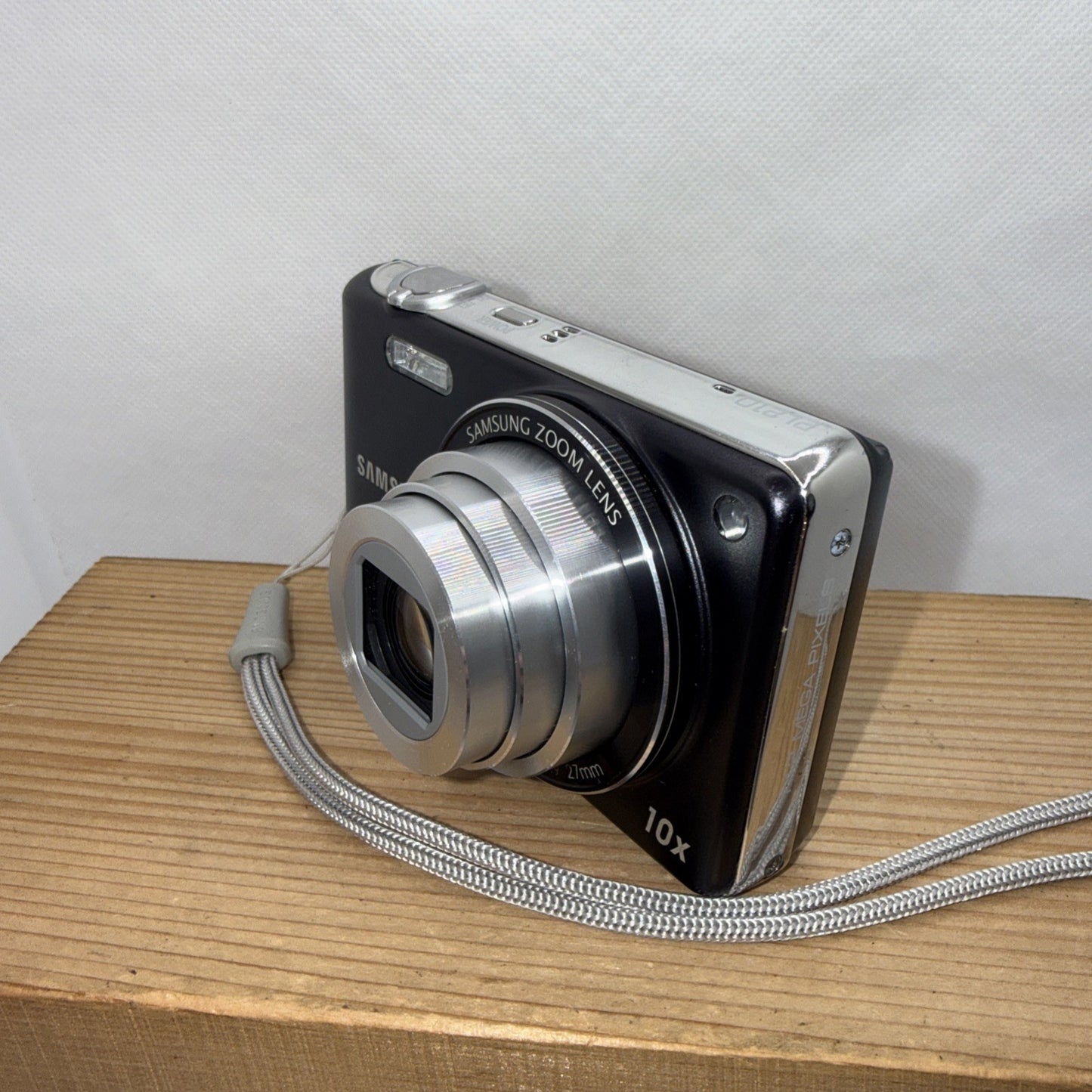 Samsung PL210 14.2MP Digital Camera Tested Working + Charger Battery 16GB SD