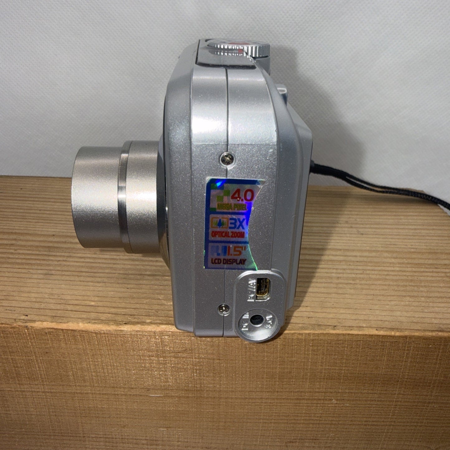Vivitar Silver Vivicam 4345 4.0MP Compact Vintage Digital Camera Tested + 2GB SD