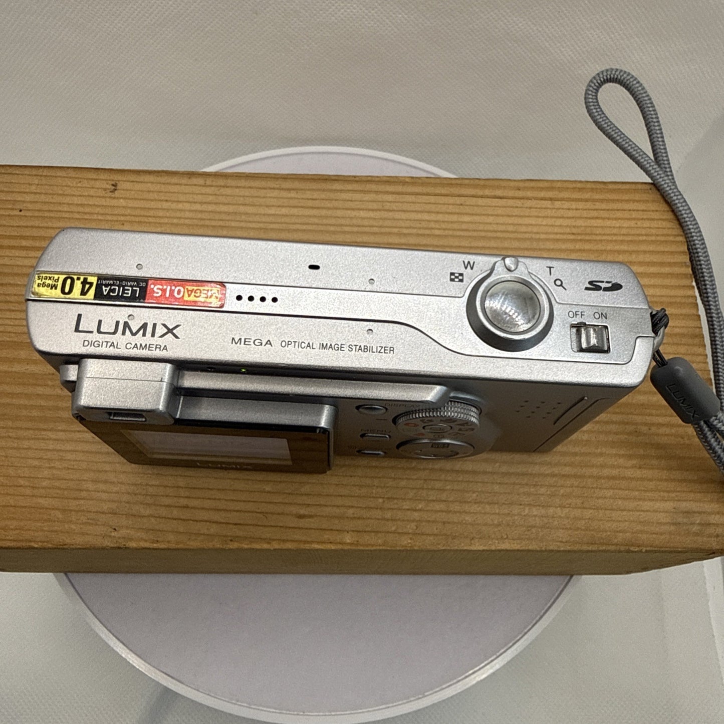 Vintage Panasonic Lumix DMC- FX5 Digital Camera 4MP Tested + Charger Battery 2GB