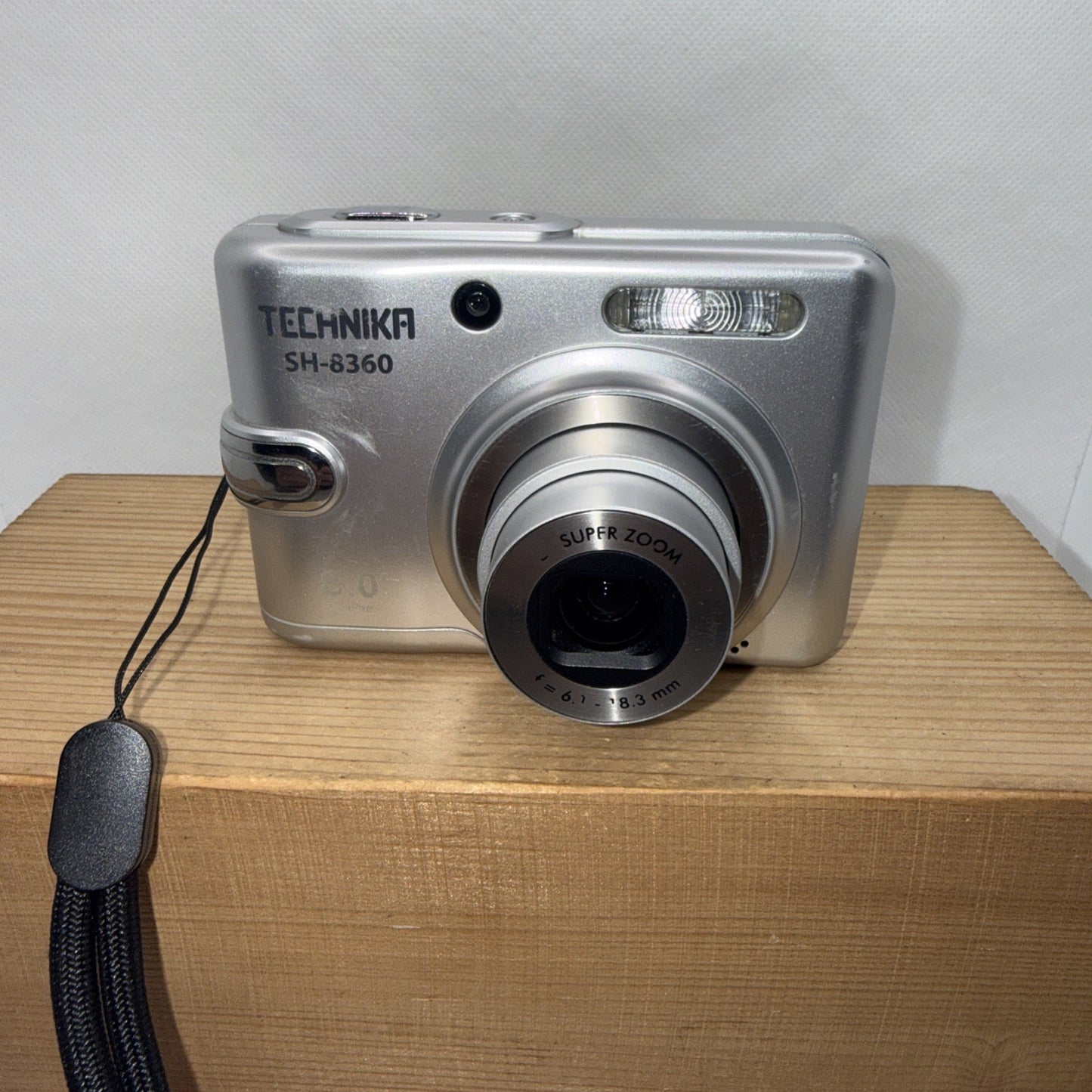 Technika SH-8360 8.0MP Digital Camera Tested Working Plus 4GB SD Card Retro