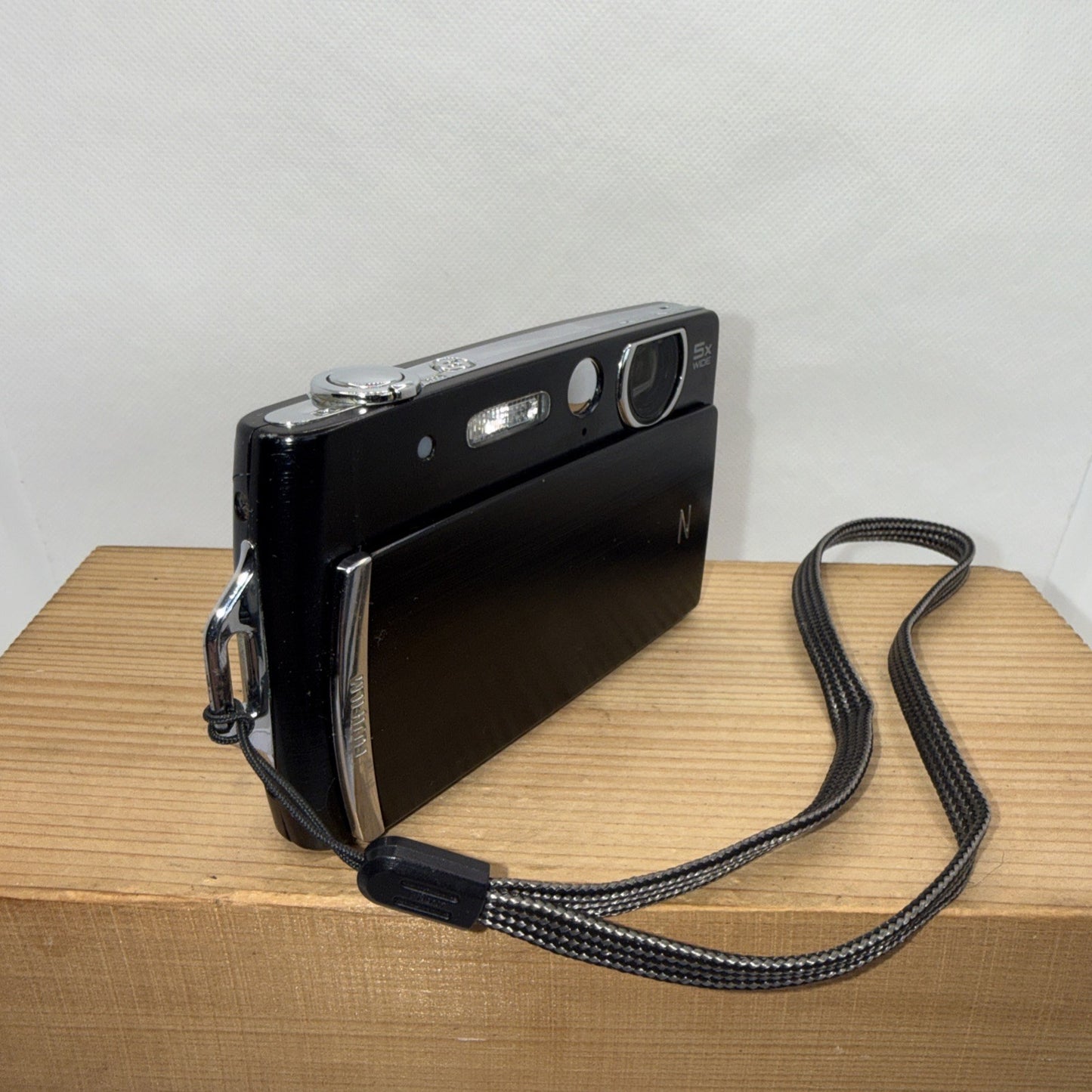 Fujifilm FinePix Z110 14.1MP Digital Camera Tested + Charger Battery 4GB SD