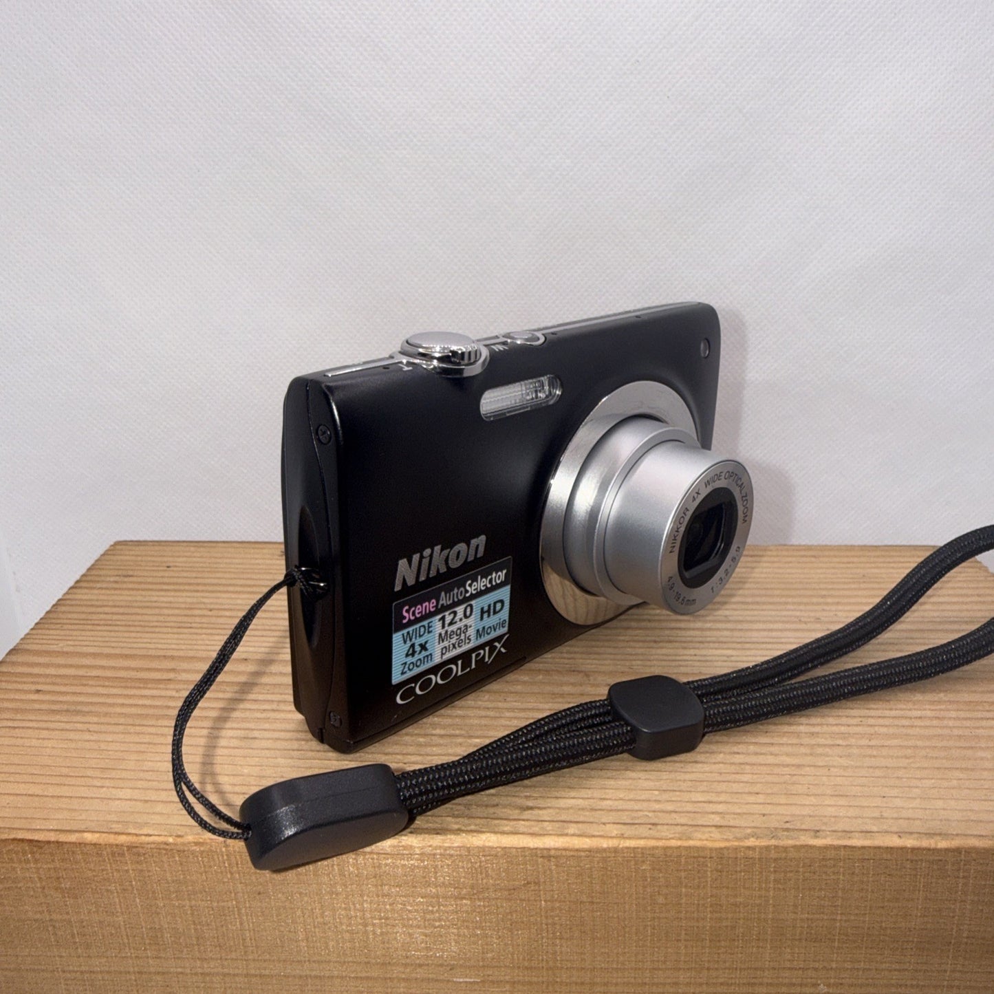 Nikon Coolpix S2550 Digital Camera 12MP Tested + Charger Battery 4GB SD Card