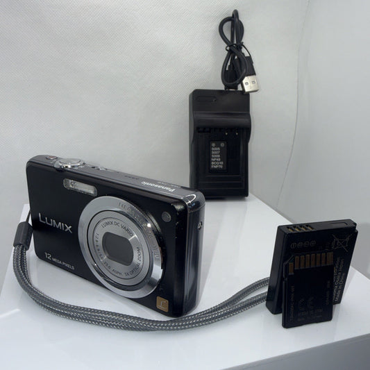 Digital Camera Panasonic Lumix DMC-FS9 12.1MP Tested + Charger Battery 4GB SD