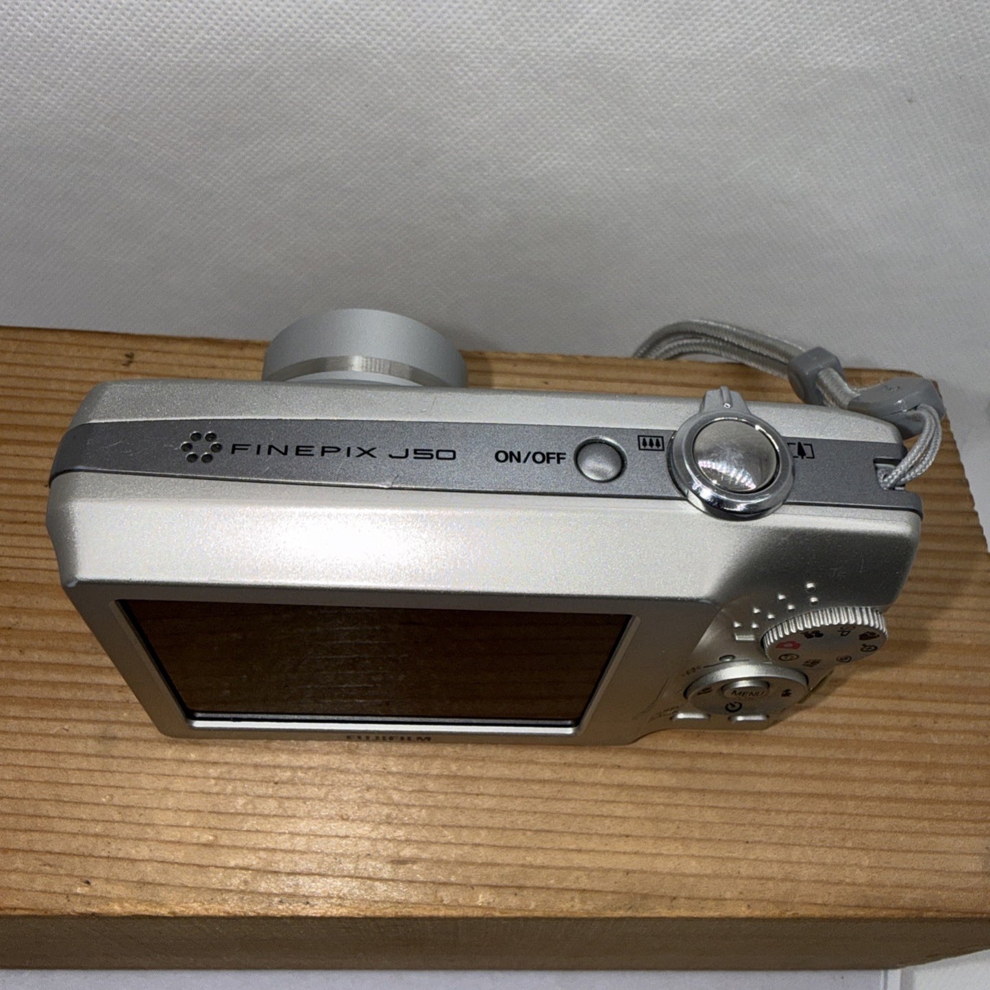 Fujifilm FinePix J Series J50 8.2MP Digital Camera Tested + Charger Battery 4GB
