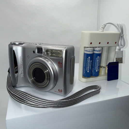 Canon PowerShot A540 6MP Digital Camera Tested Working + Charger Batteries SD