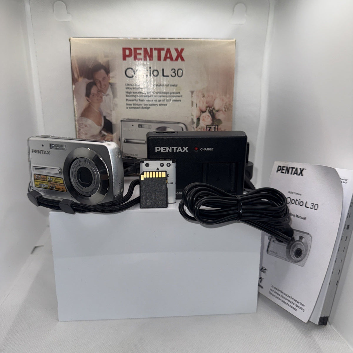 Digital Camera Pentax Optio L30 7.1MP Tested Boxed + Charger Battery 4GB