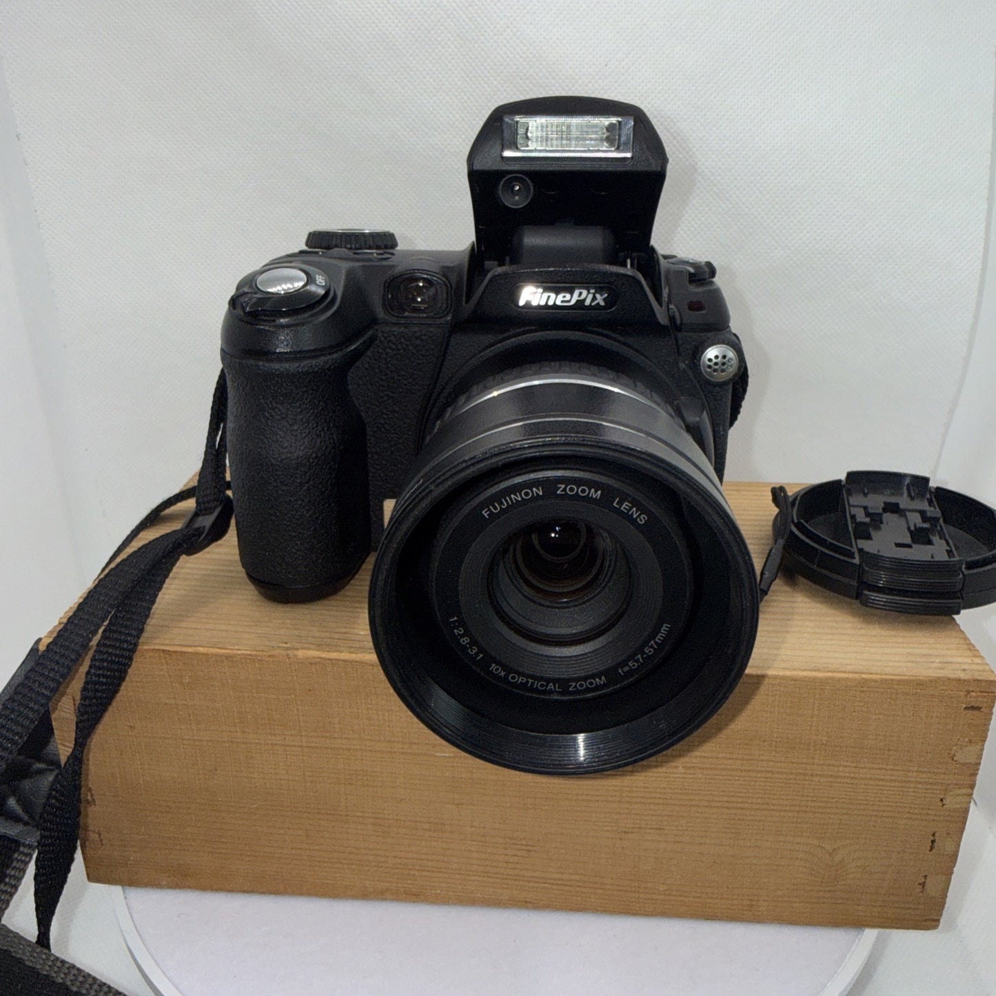 Finepix S5100 Fujifilm 4MP Digital Camera Tested + XD Memory Card & USB Cable