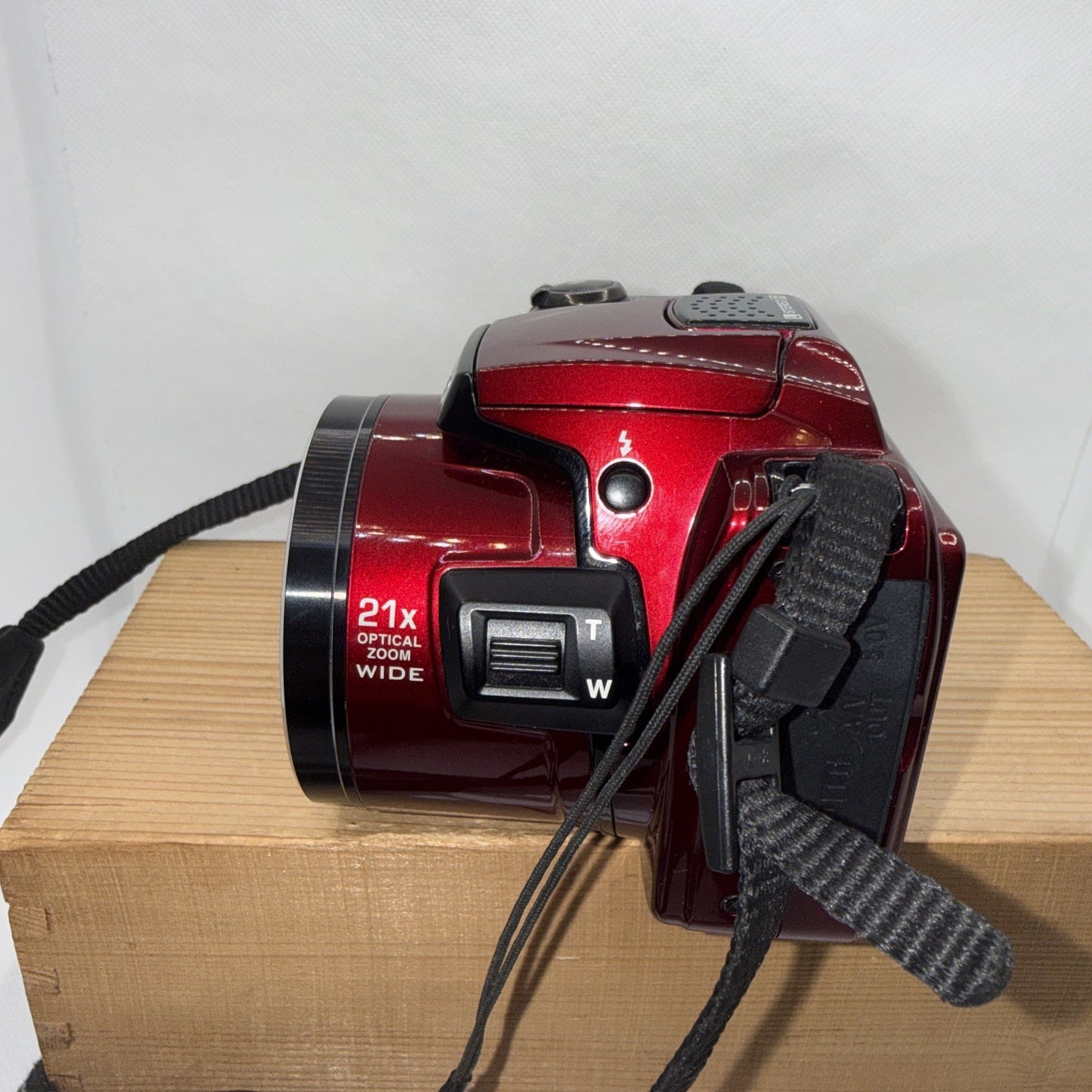 Nikon Coolpix L120 14.1MP Ruby Red Digital Bridge Camera Working + 4GB SD + Bag