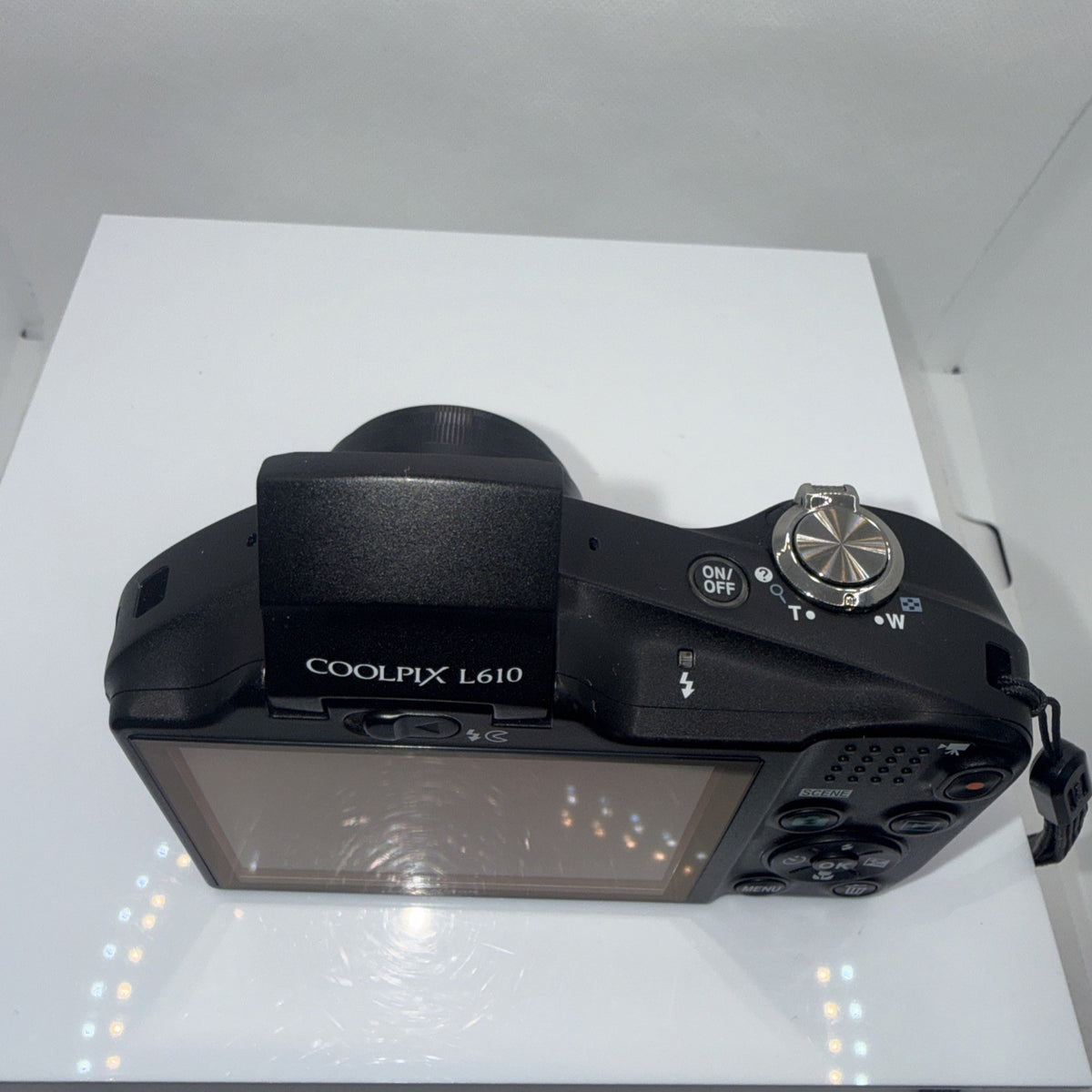 Nikon Coolpix L610 16MP Digital Camera Tested + Batteries Charger Case 16GB VGC