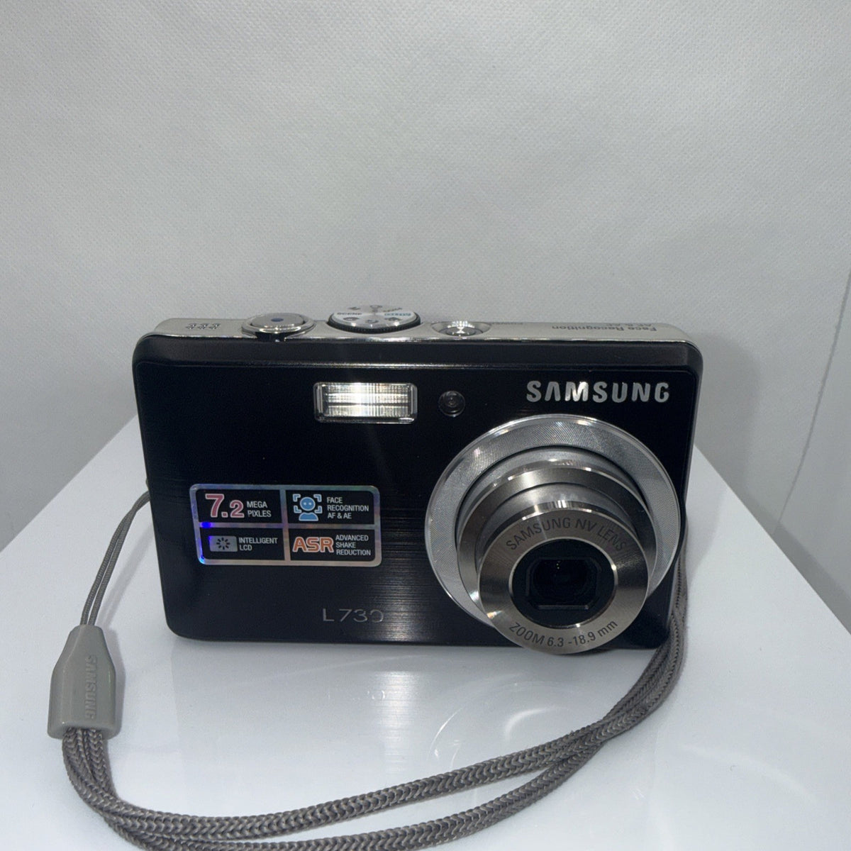 Samsung L730 7.2MP Digital Camera Tested Full Kit Charger Battery 4GB SD Card