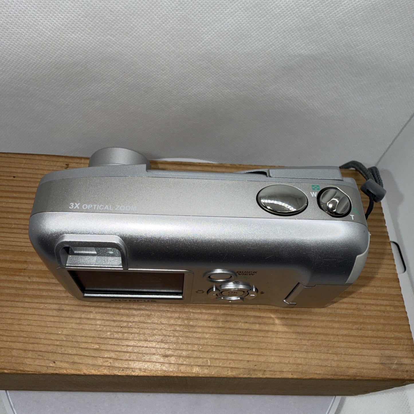 Olympus D-575 Zoom 3.2MP Digital Camera Tested + Memory Card USB Cable Case