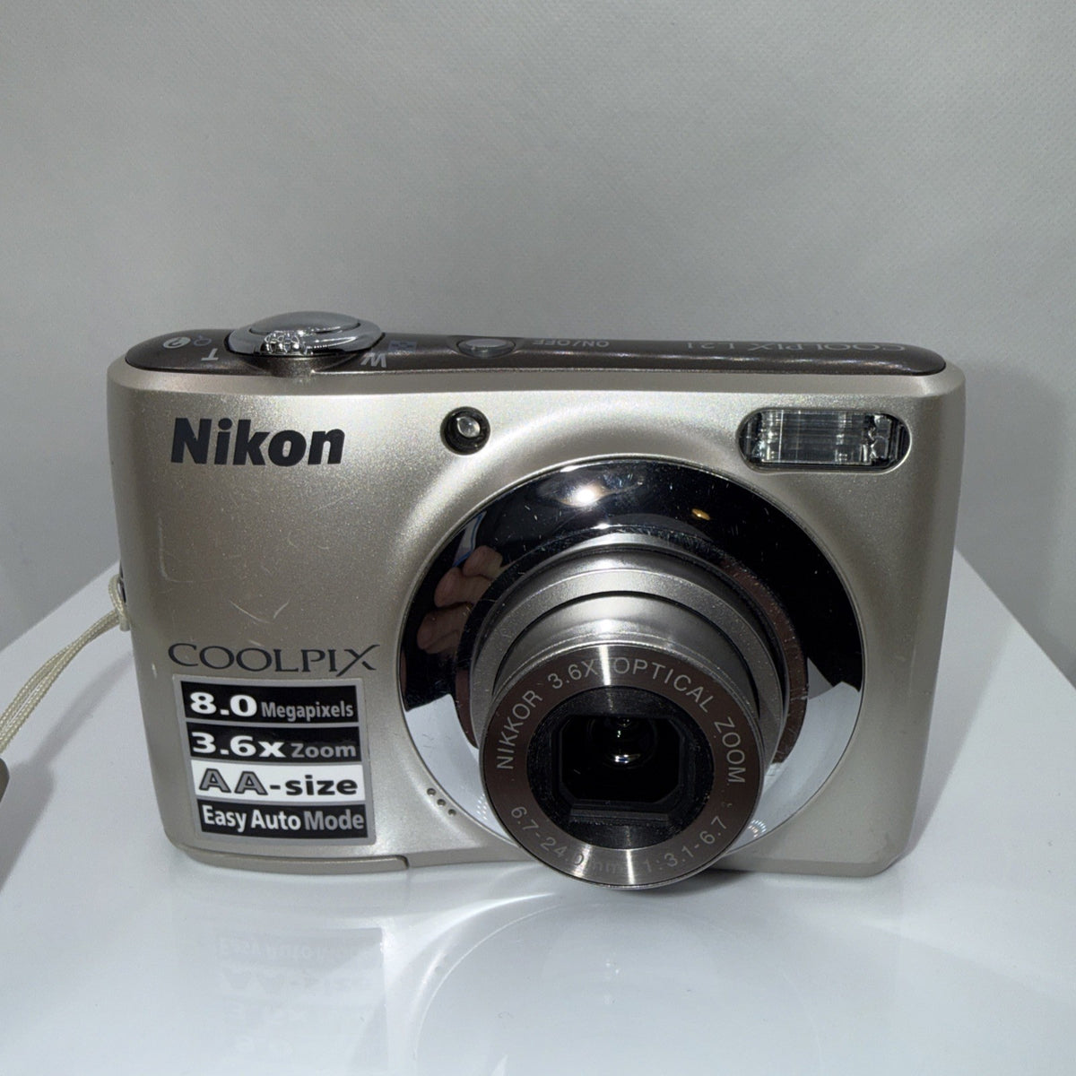 Nikon Coolpix L21 8MP Digital Camera Tested + Charger Batteries 4GB SD Full Kit