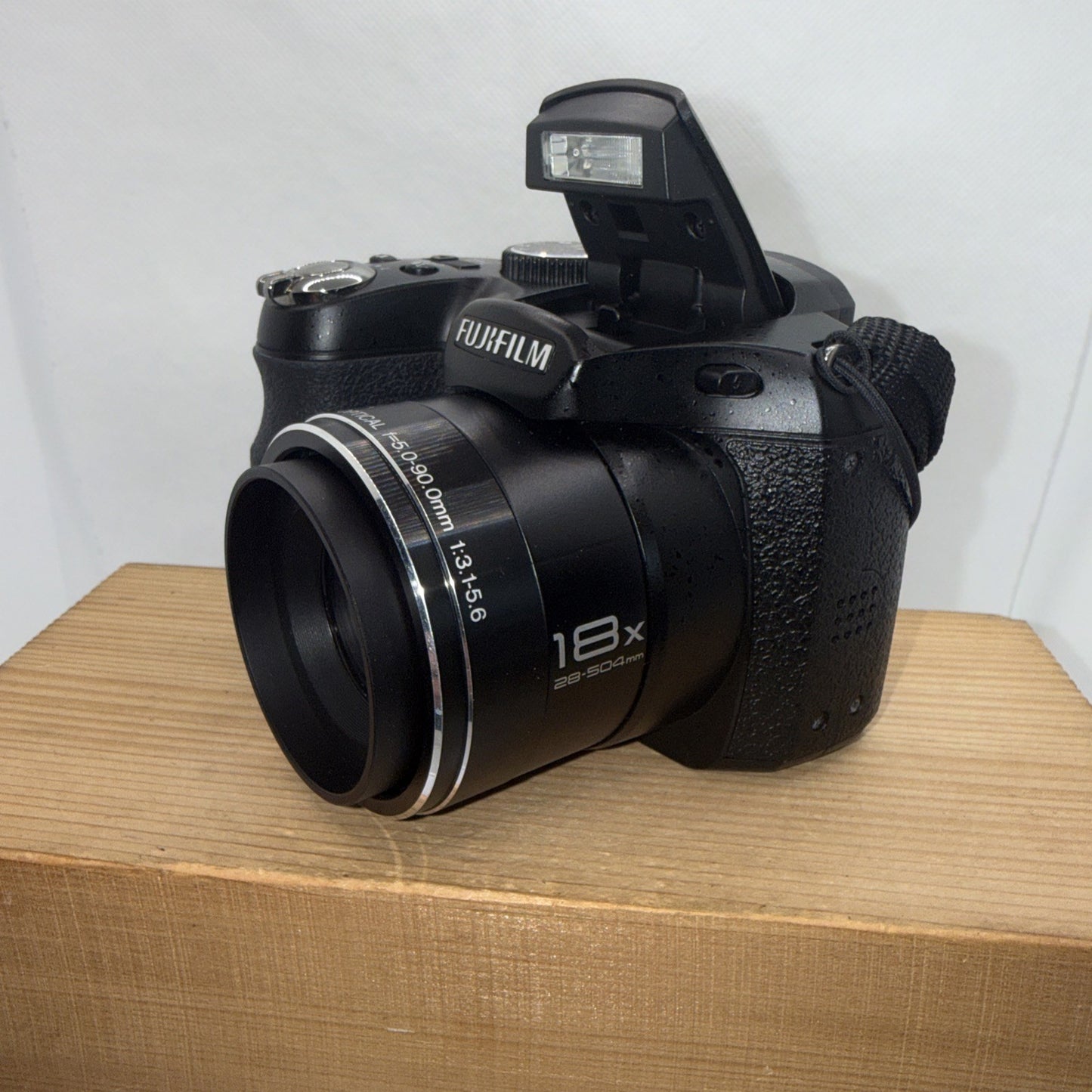 Fujifilm FinePix S Series S2950 14.0MP Digital Camera Tested + 4GB SD Card