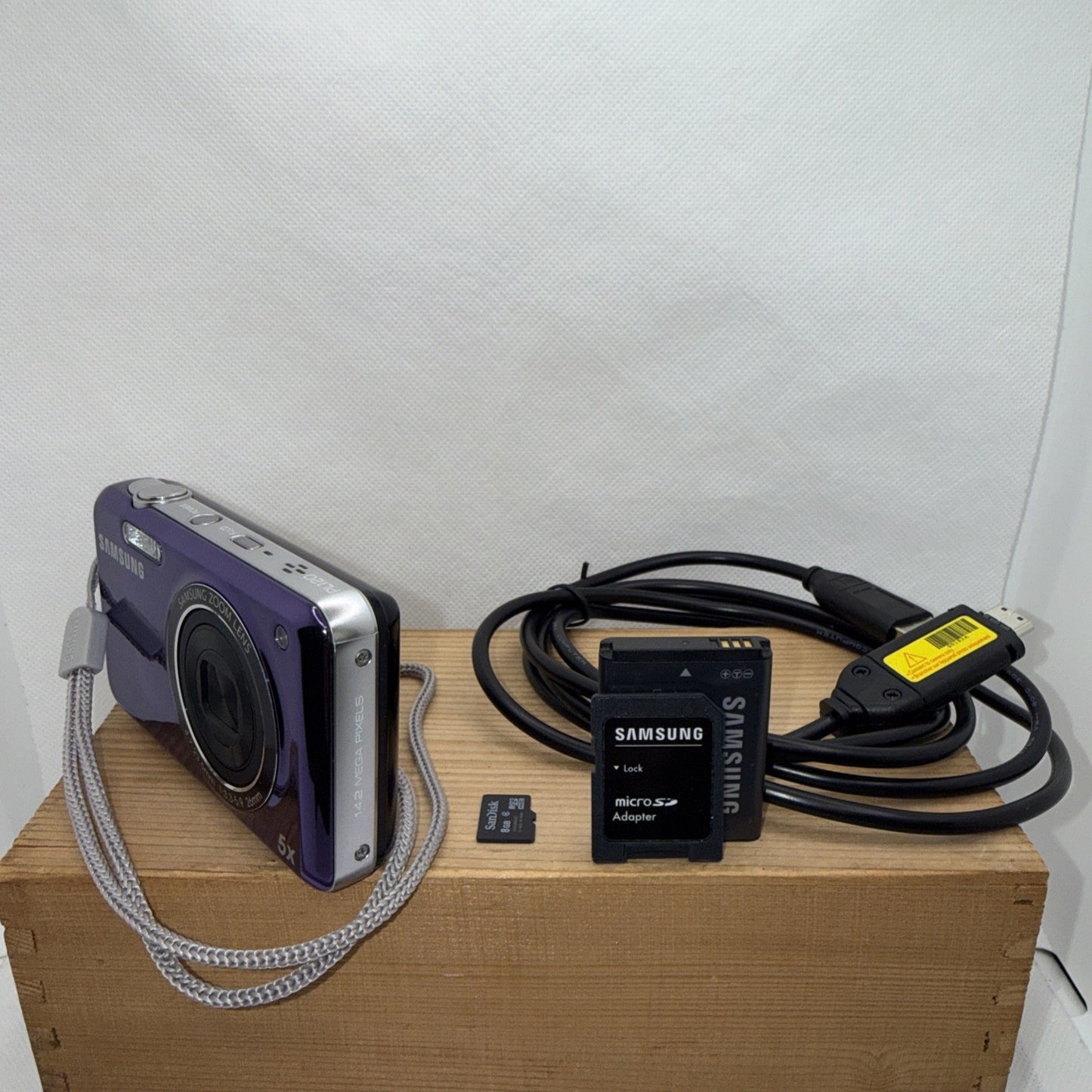 Samsung PL120 14.2MP Dual Screen Selfie Purple Digital Camera 8GB Card - Tested
