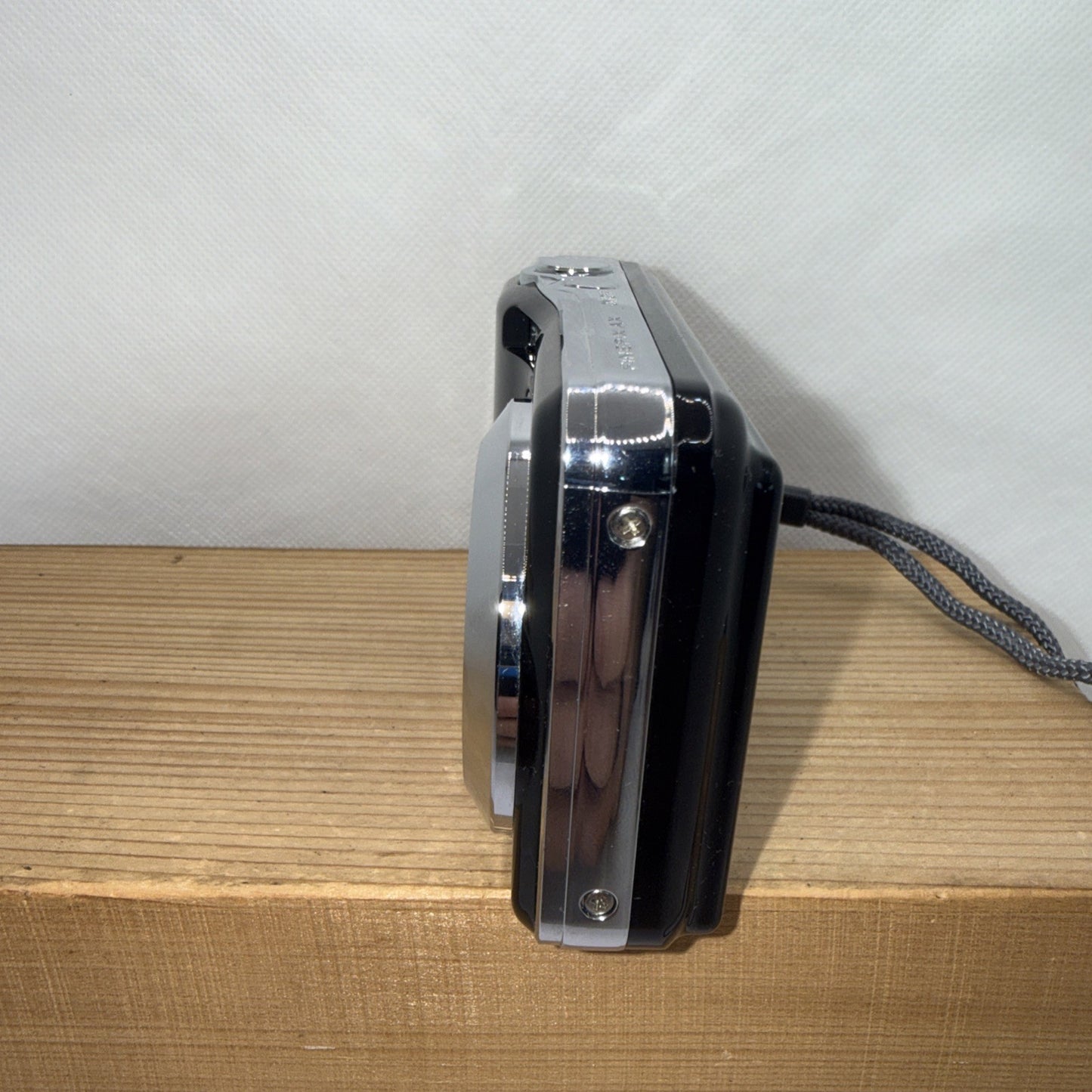 Fujifilm AX510 14MP Digital Camera Working With Some Minor Issues + Accessories