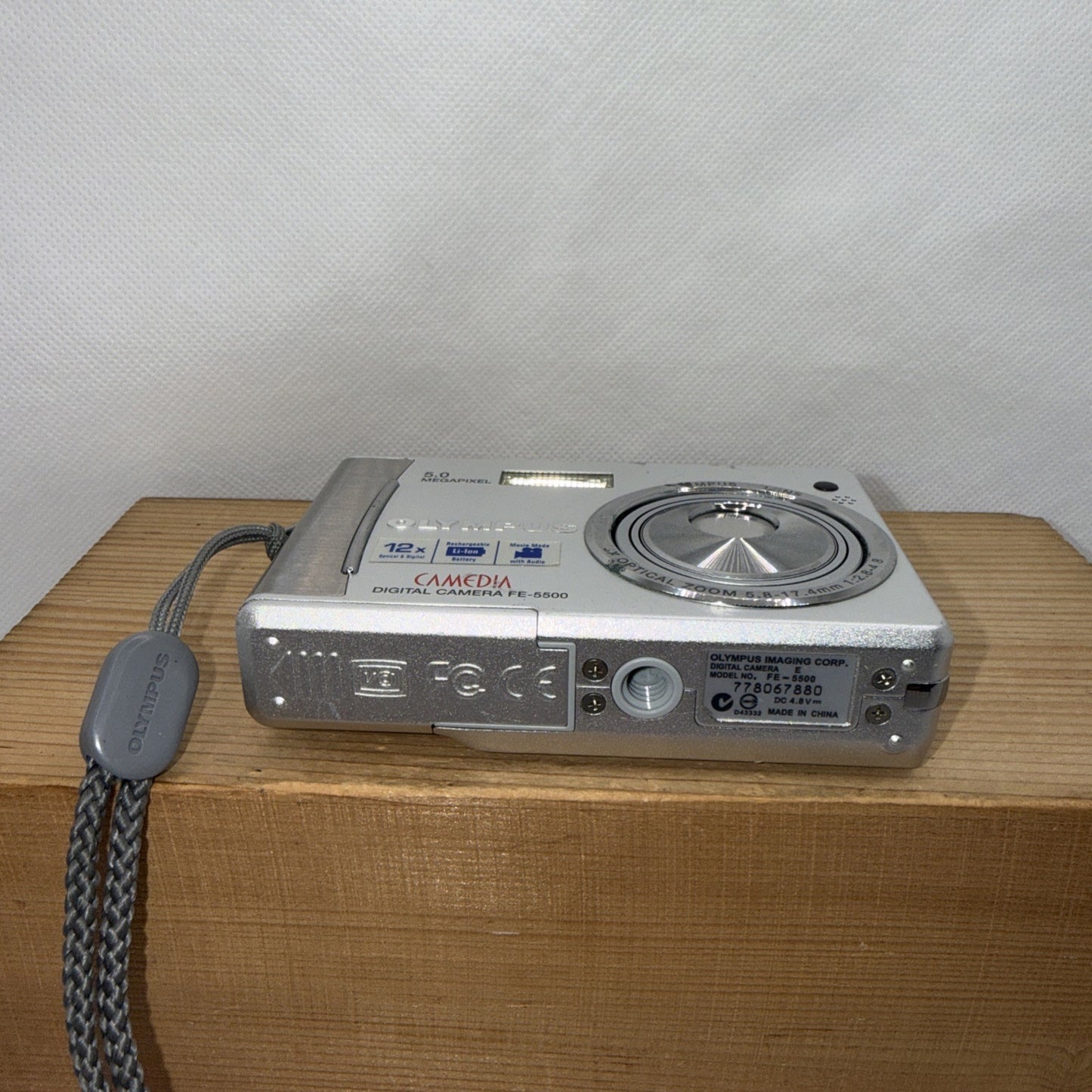 Olympus Digital Camera FE-5500 5.0MP Tested  + Charger Battery Memory Retro Y2K