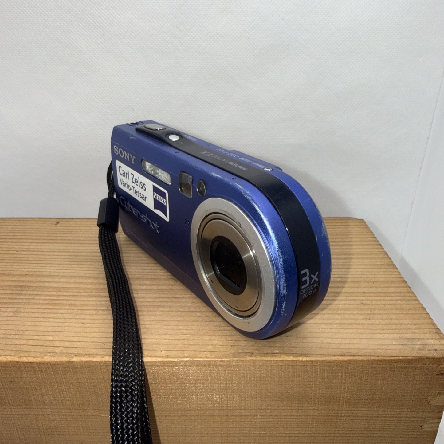 Sony Cybershot DSC-P100 5.1 MP Digital Camera Tested + Charger Battery Memory
