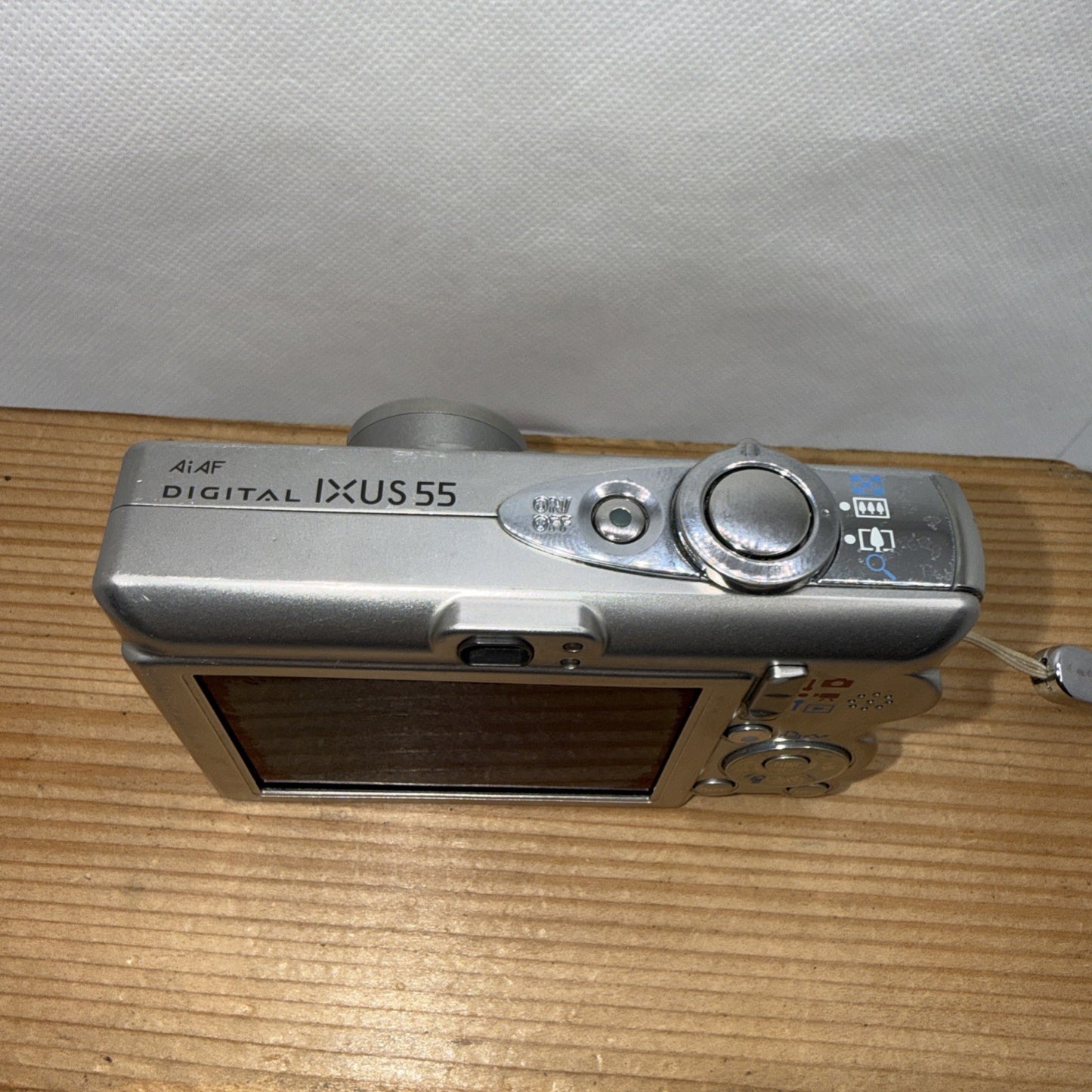 Canon IXUS 55 5MP Metal Digital Camera Tested + Charger Battery 4GB SD Case