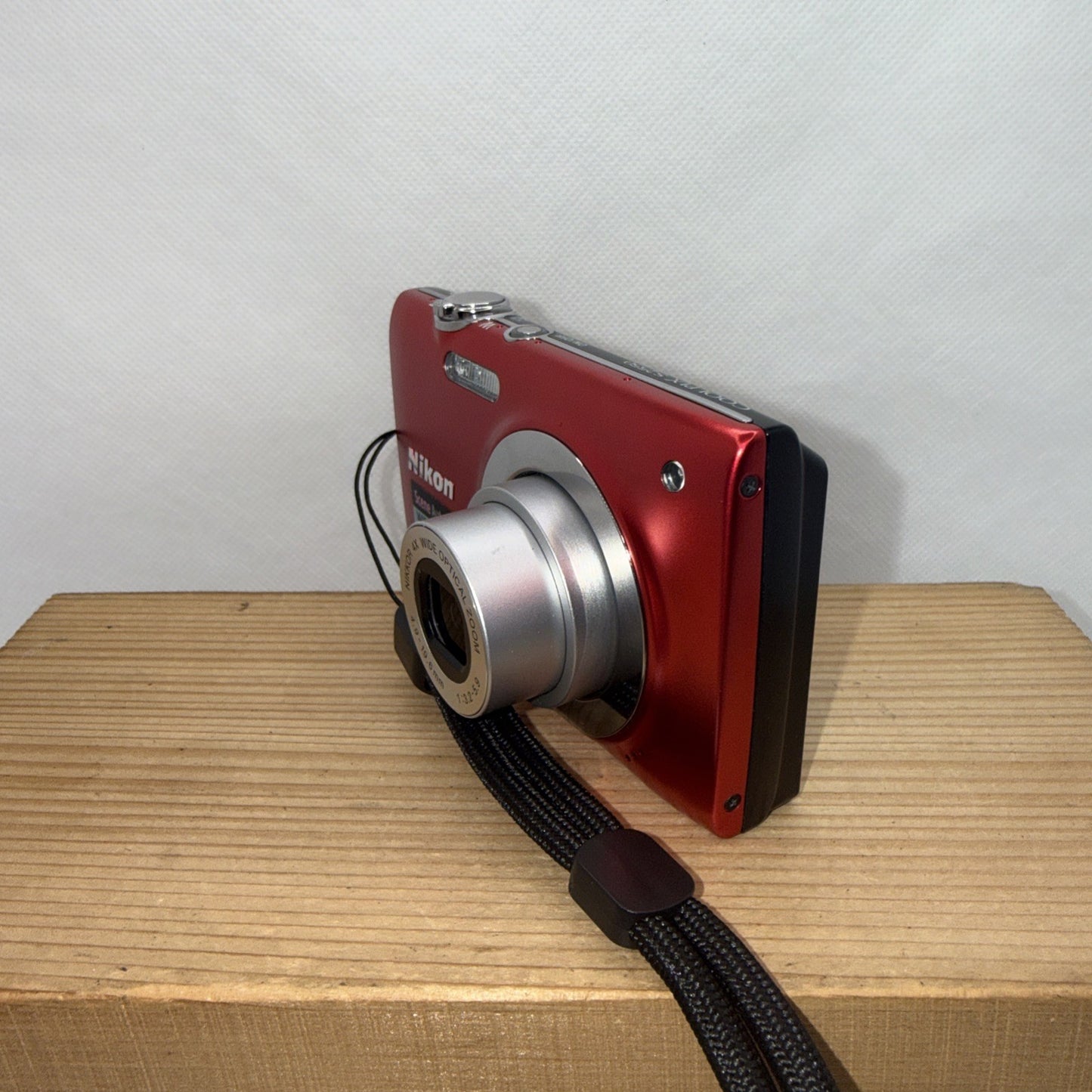Nikon Coolpix S2550 Digital Camera 12MP Tested + Charger Battery 4GB SD Card
