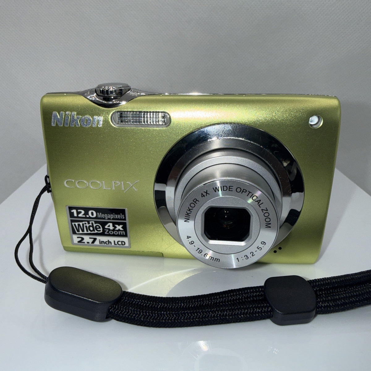 Digital Camera Nikon Coolpix S3000 12MP Tested + Charger Battery 16GB SD vgc