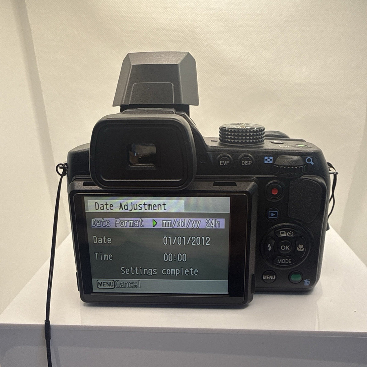 Digital Camera Pentax X-5 16MP 4mm-104mm Lens Full Kit Ready To Use Good Cond