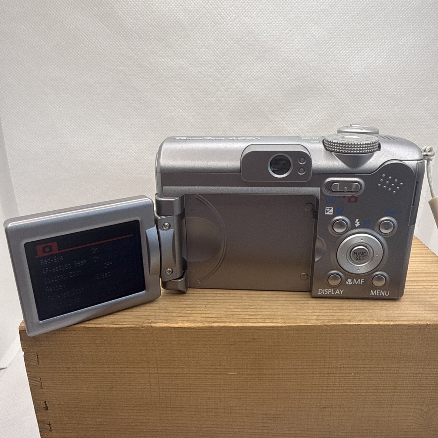 Canon PowerShot A620 Digital Camera 7.1MP Flip Screen Tested + 1GB SD Card