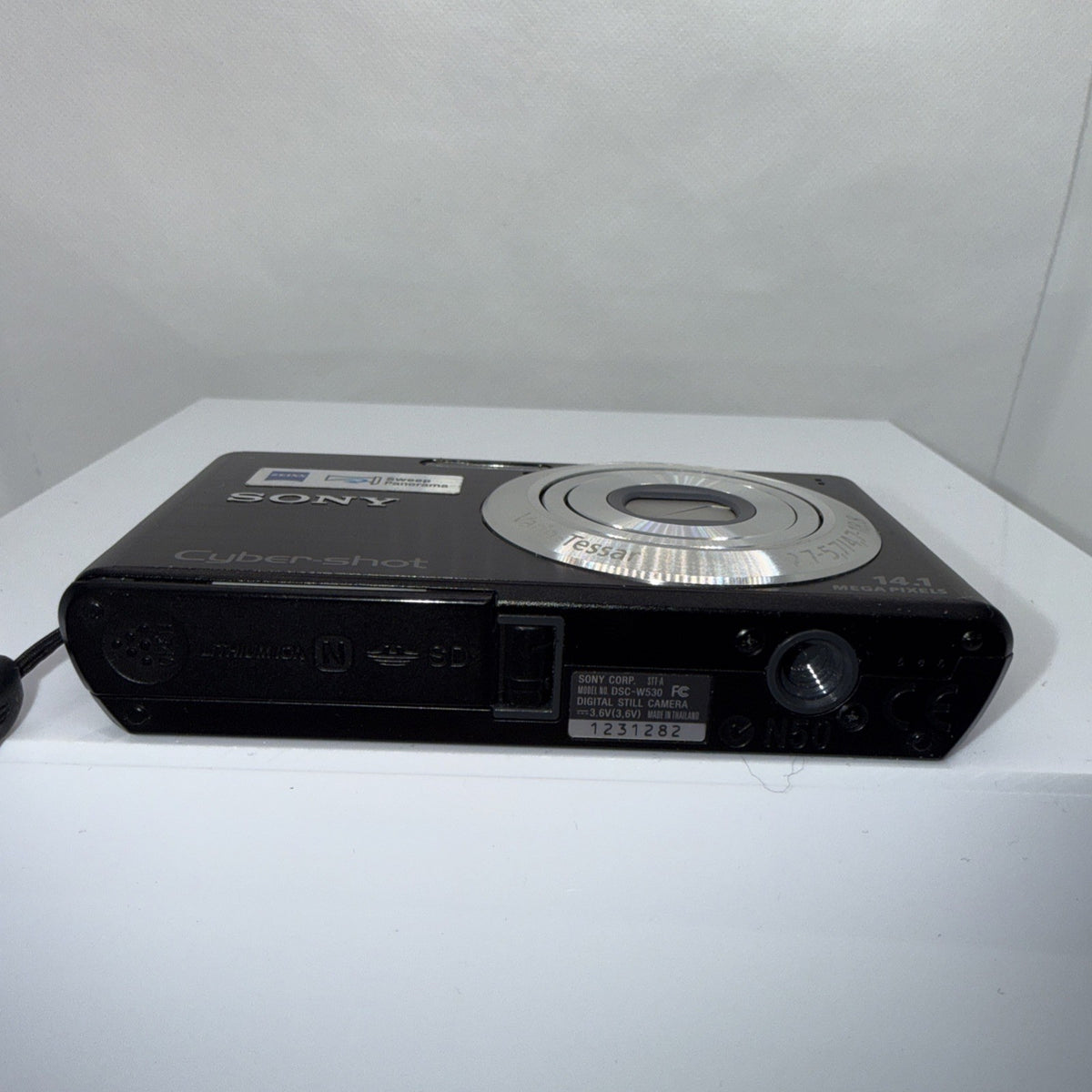 Sony Cyber-shot DSC-W530 Digital Camera 14.1MP Boxed Tested + Accessories 8GB