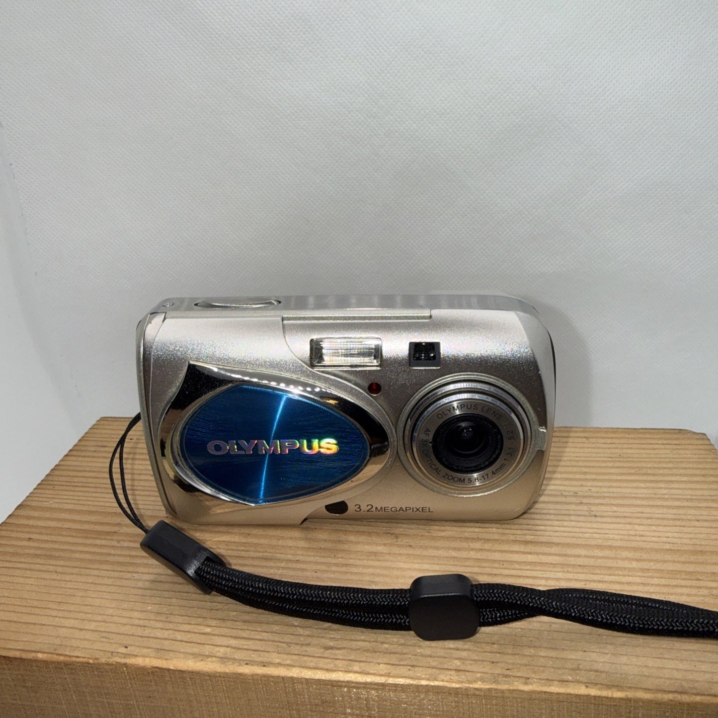 Olympus Digital Camera Mju 300 3.2MP Tested Boxed + Charger Battery Memory Case