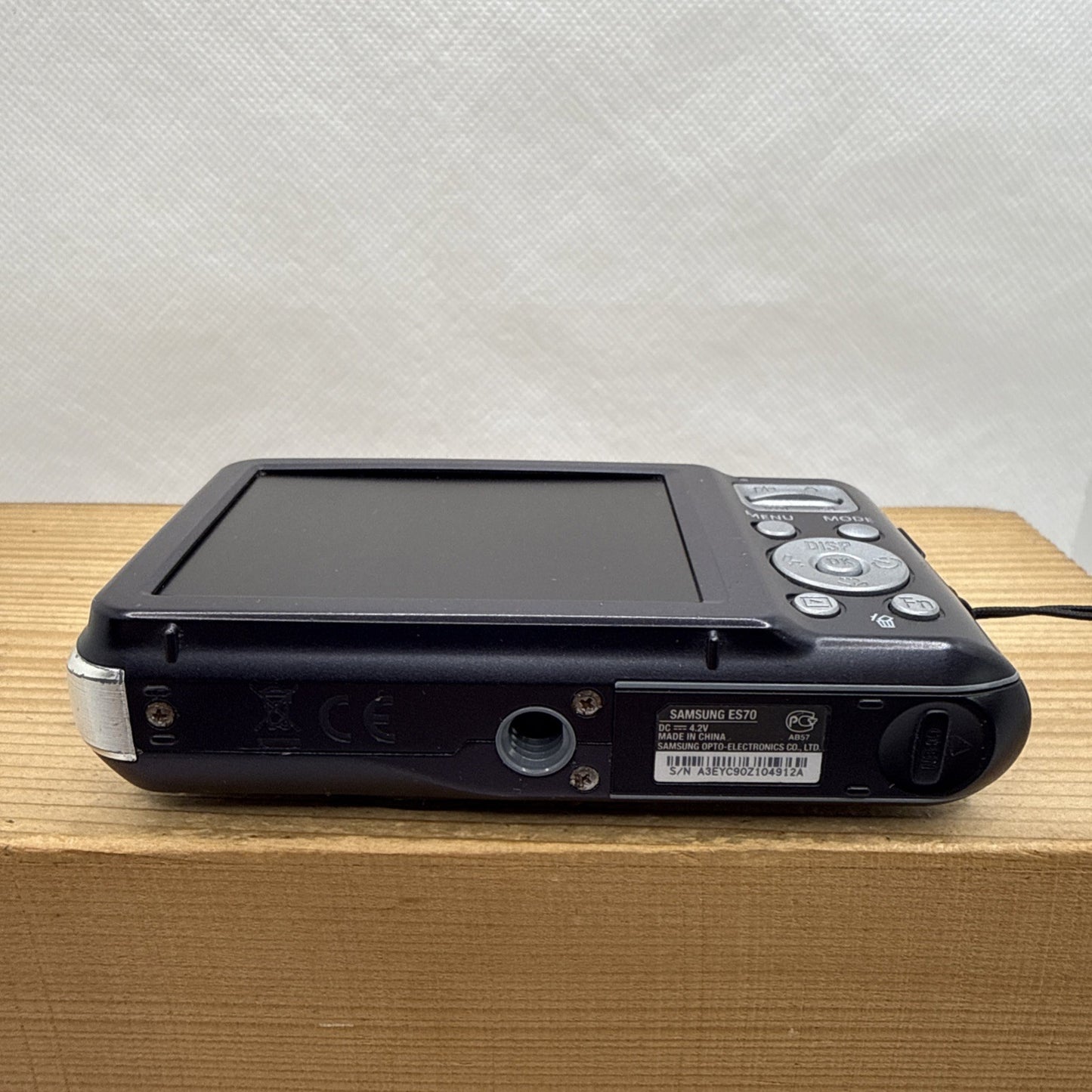 Samsung ES70 12.2MP Digital Camera Tested Working + Charger Battery 4GB SD