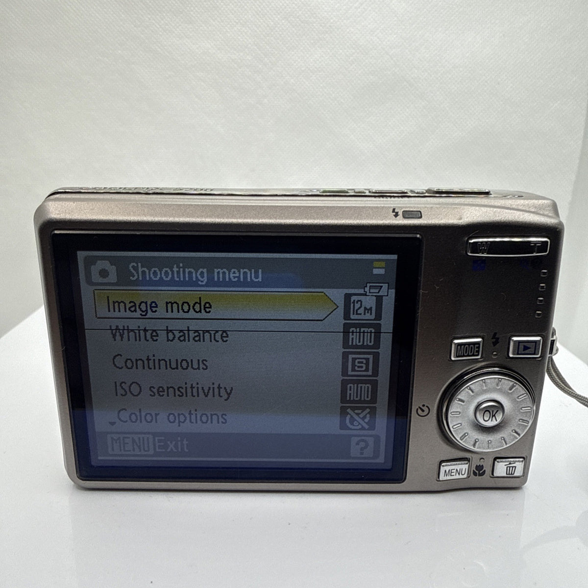 Nikon Coolpix S700 12MP Digital Camera Tested *Minor Screen Issue* + Accessories
