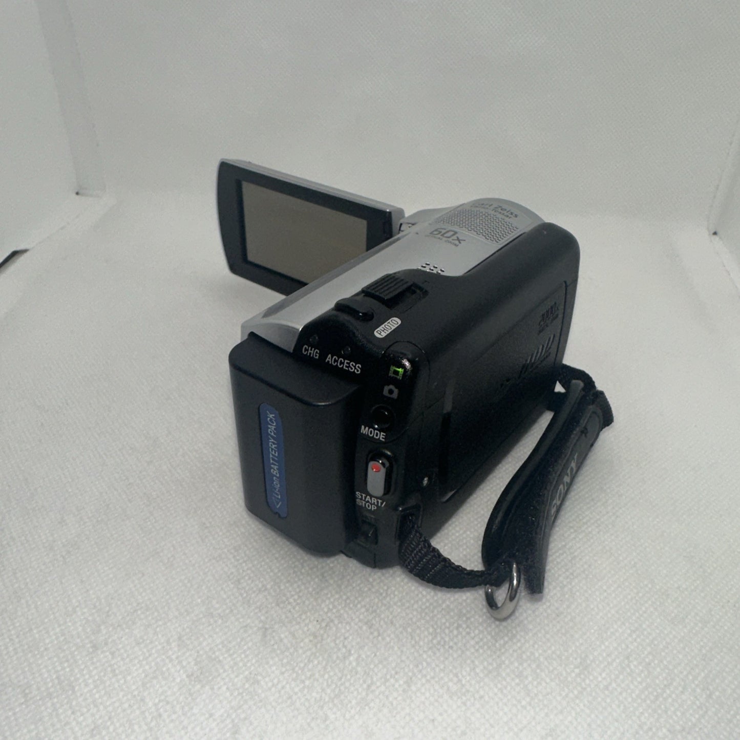 Sony DCR-SR37E 60GB Camcorder Tested Plus Charger Battery And Data Cable Working5