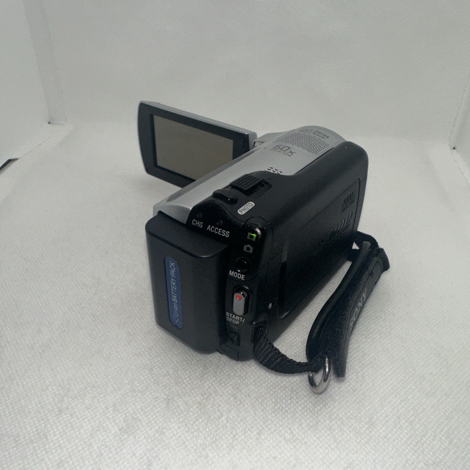 Sony DCR-SR37E 60GB Camcorder Tested Plus Charger Battery And Data Cable Working5