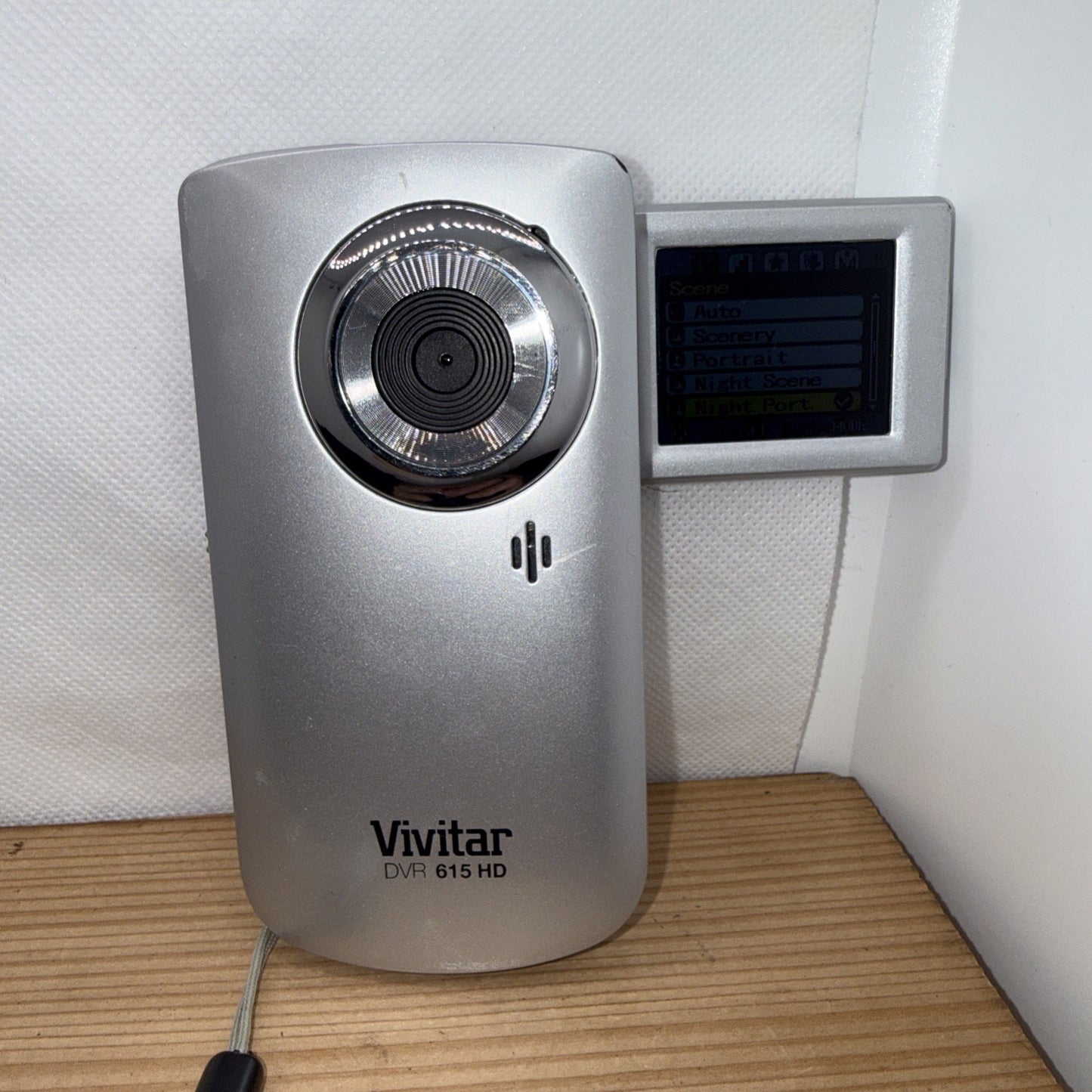 Vivitar DVR-615HD 5.1MP Handheld Compact Digital Video Recorder Tested Y2K