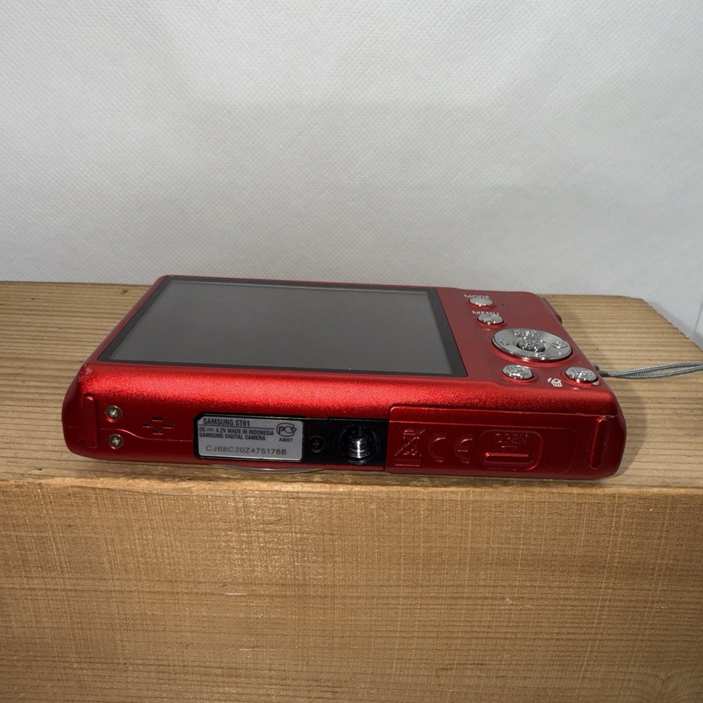 Samsung ST61 12.2MP Red Compact Digital Camera Tested + Charger Battery 4GB SD