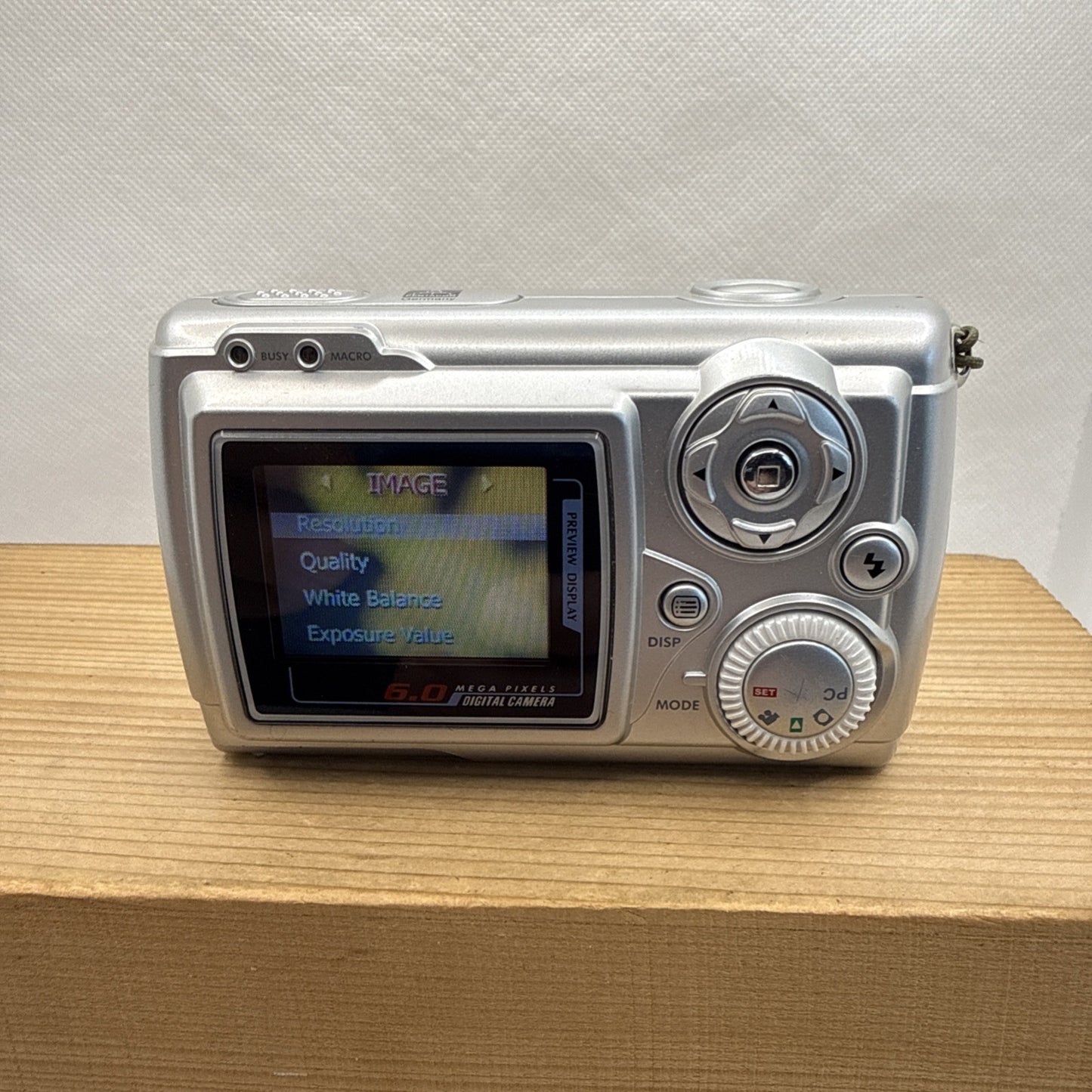 Praktica DCZ 6 VR Digital camera - 6.0MP + 1GB SD Card Takes AA Batteries Y2K