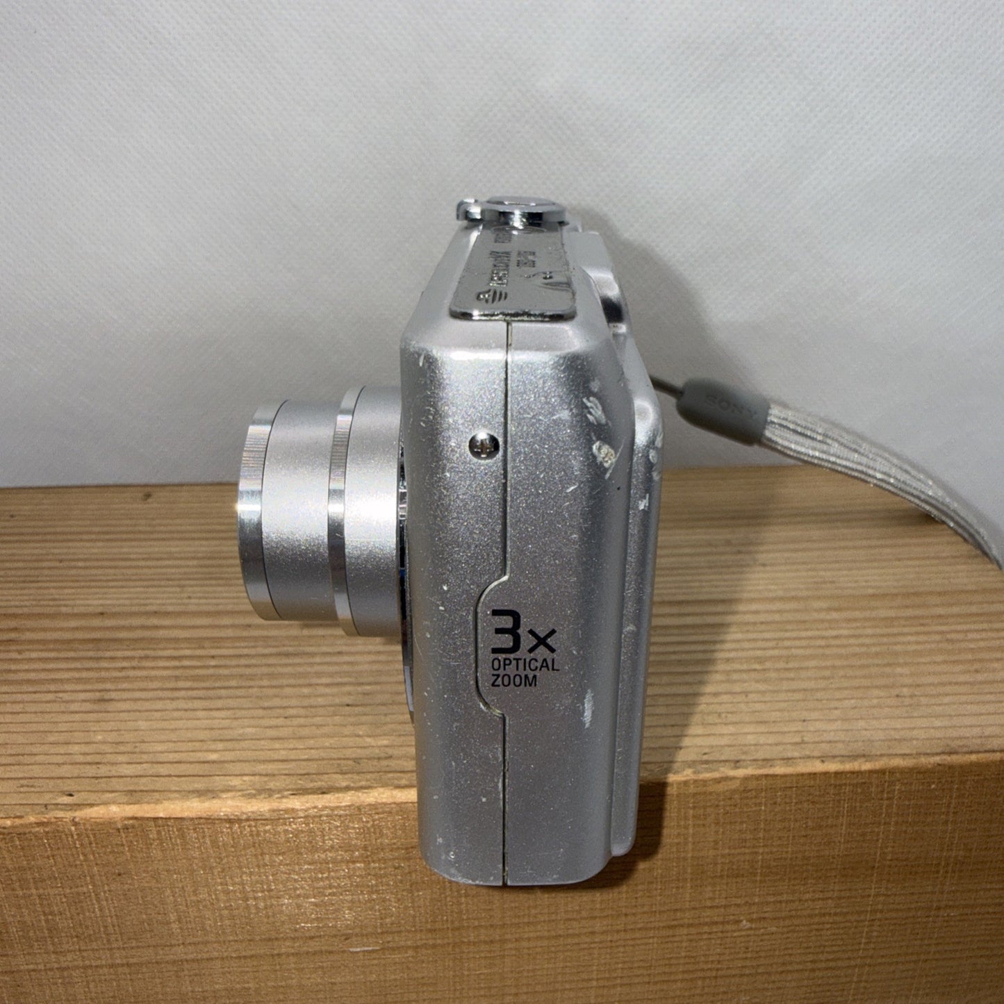 Sony Cyber-shot DSC-W35 7.2MP Dogital Camera Tested + Charger Battery Memory