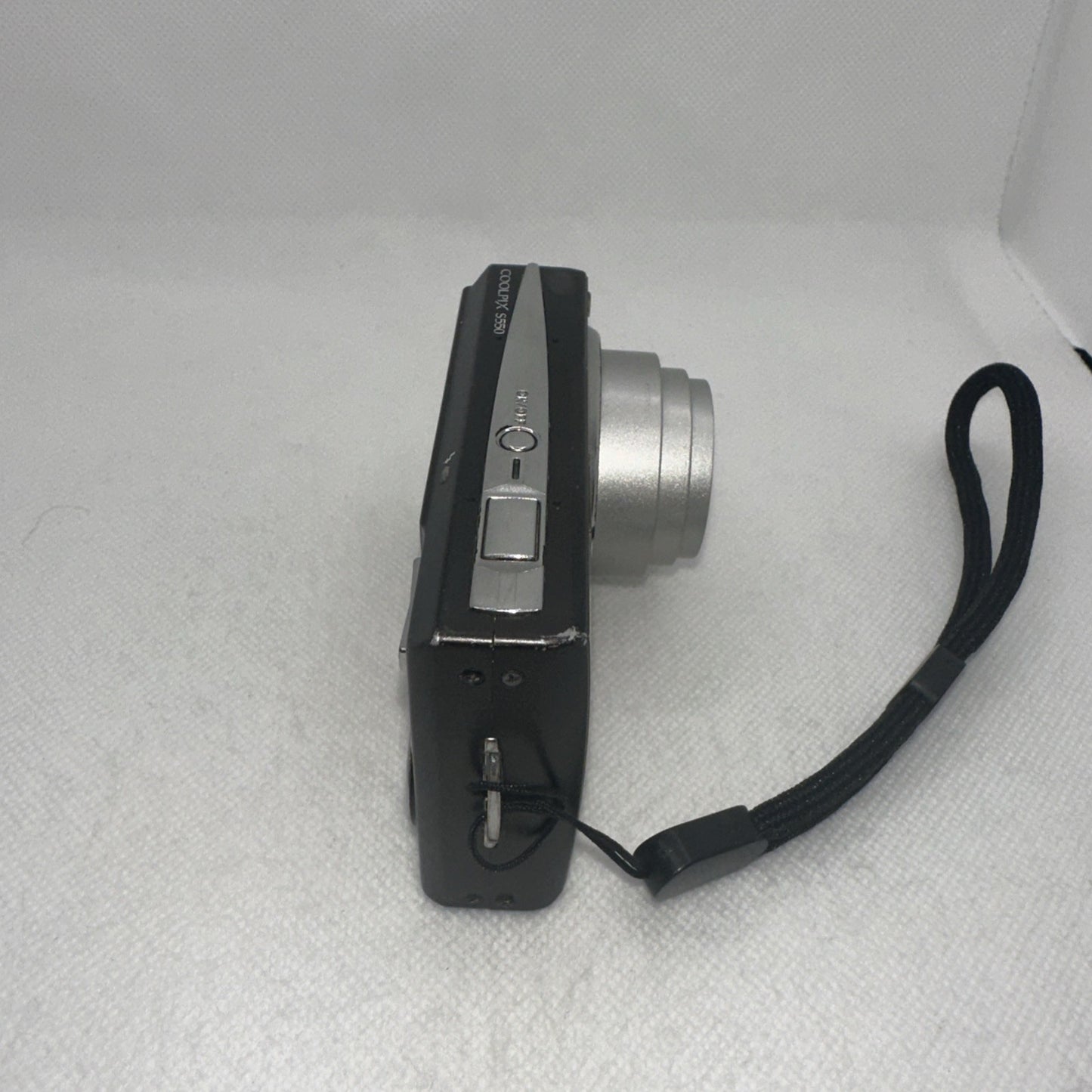 Nikon Coolpix S550 10MP Digital Camera Tested Plus Charger Battery 16GB SD8