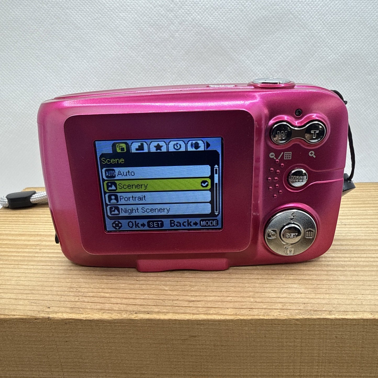 Vivitar Vivicam X022 10.1MP Compact Digital Camera Pink Tested + 4GB SD Card
