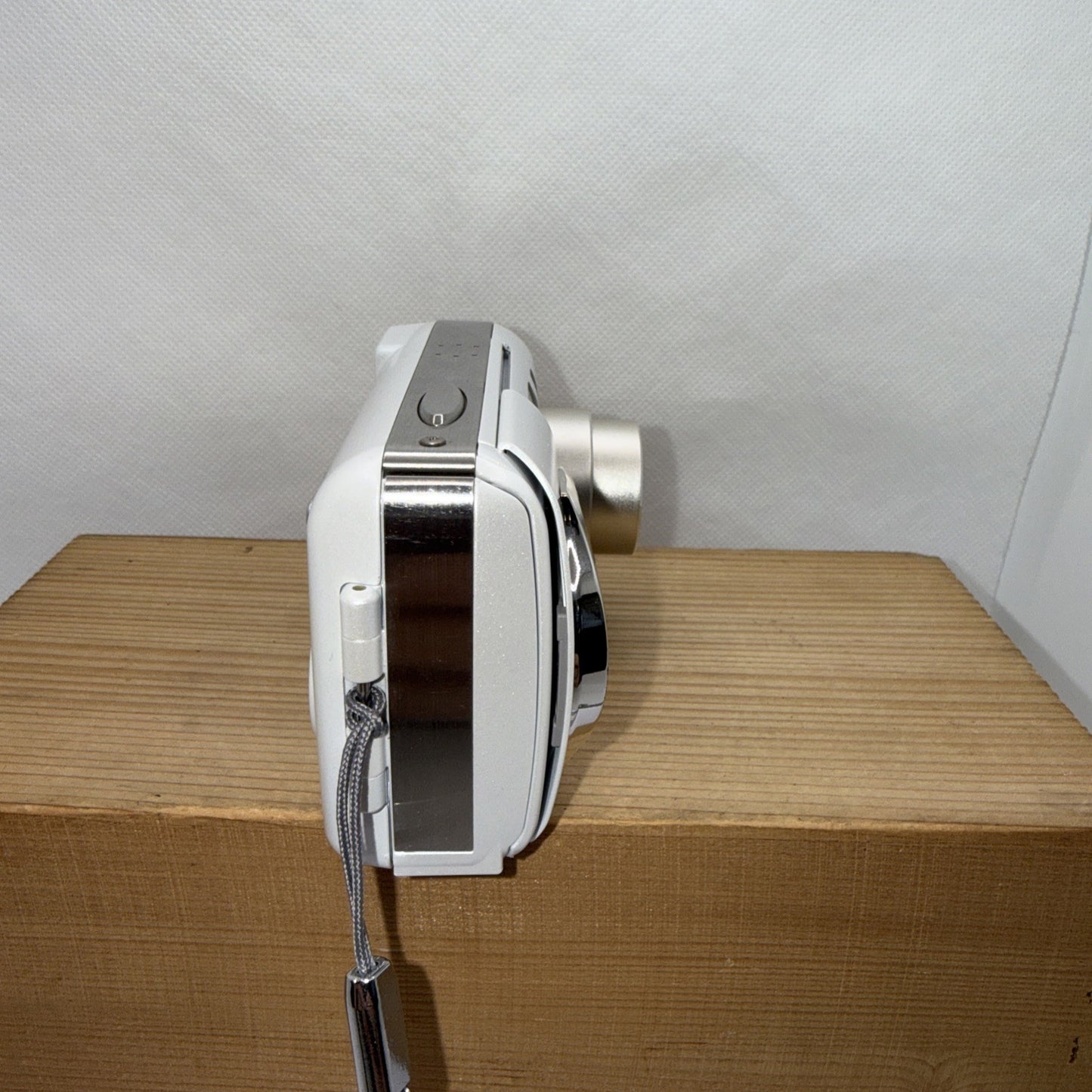 Rare White Olympus Mju 410 4MP Digital Camera Tested Charger Battery Memory Case